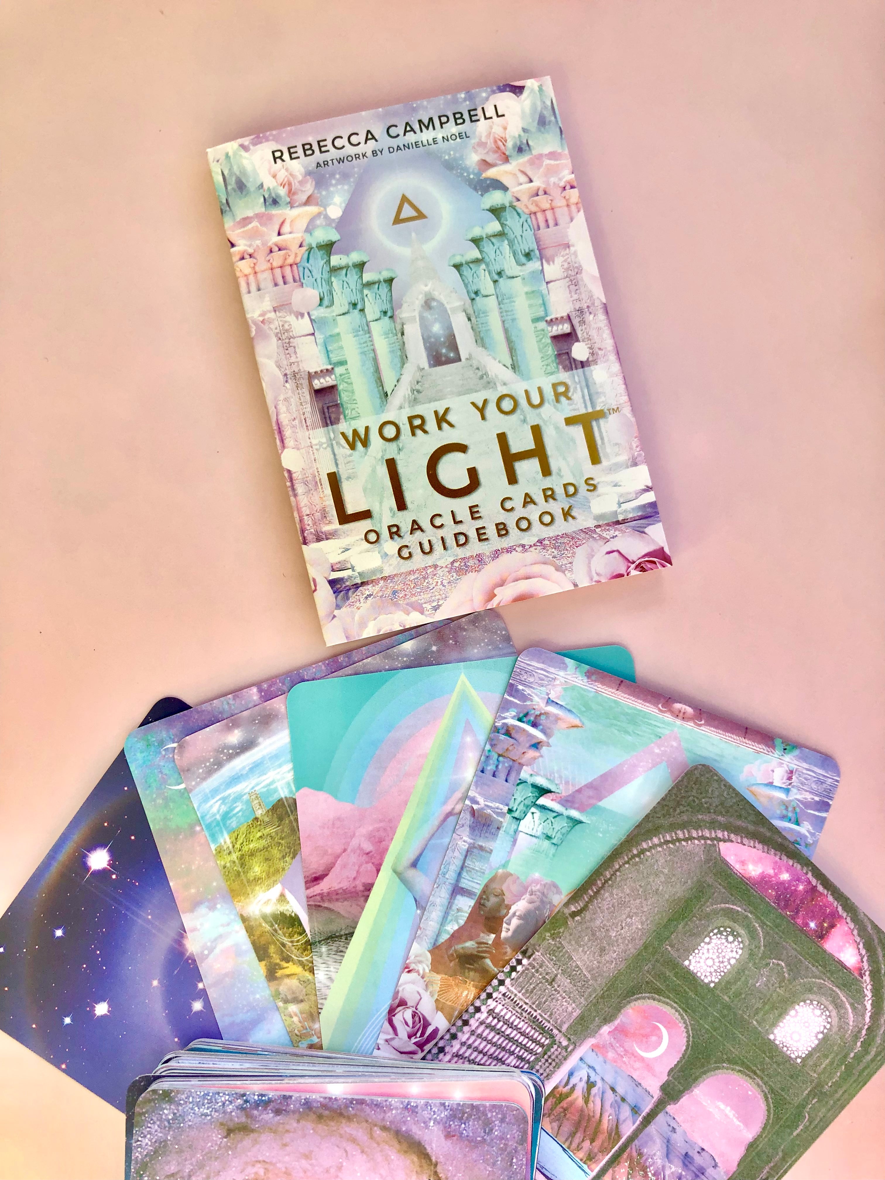Work your light oracle cards - Rebecca Campbell 𖤓 Engelsk orakelkort sæt + Guidebog