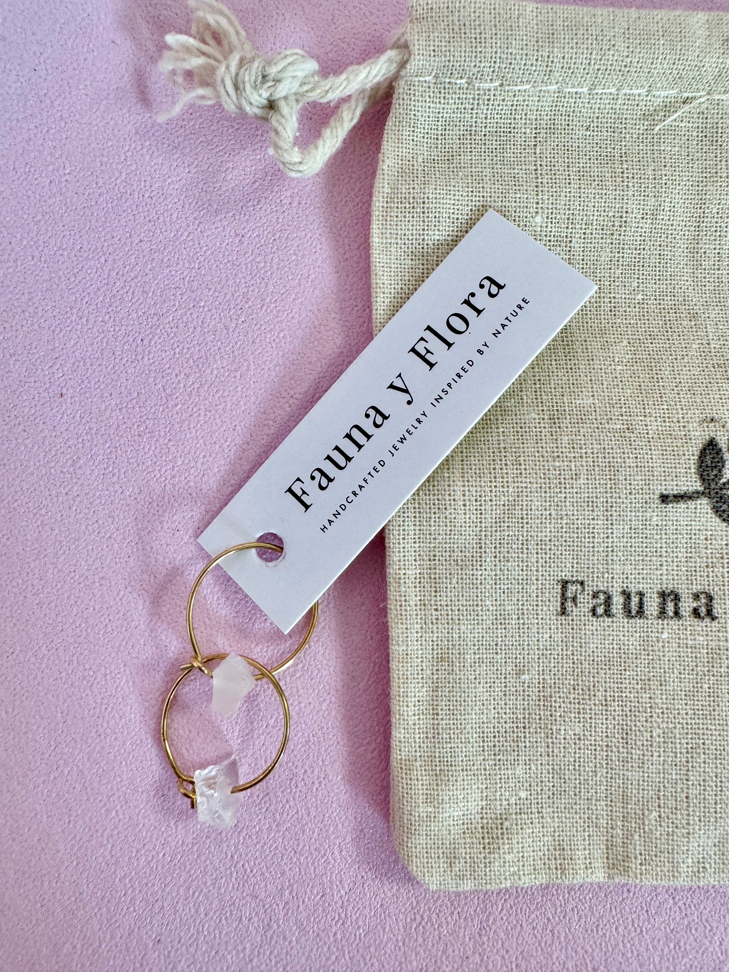 Tosca øreringe med rå Bjergkrystal vedhæng ☽ Healing med det hvide lys, klarhed, styrke & bevidsthed ☽