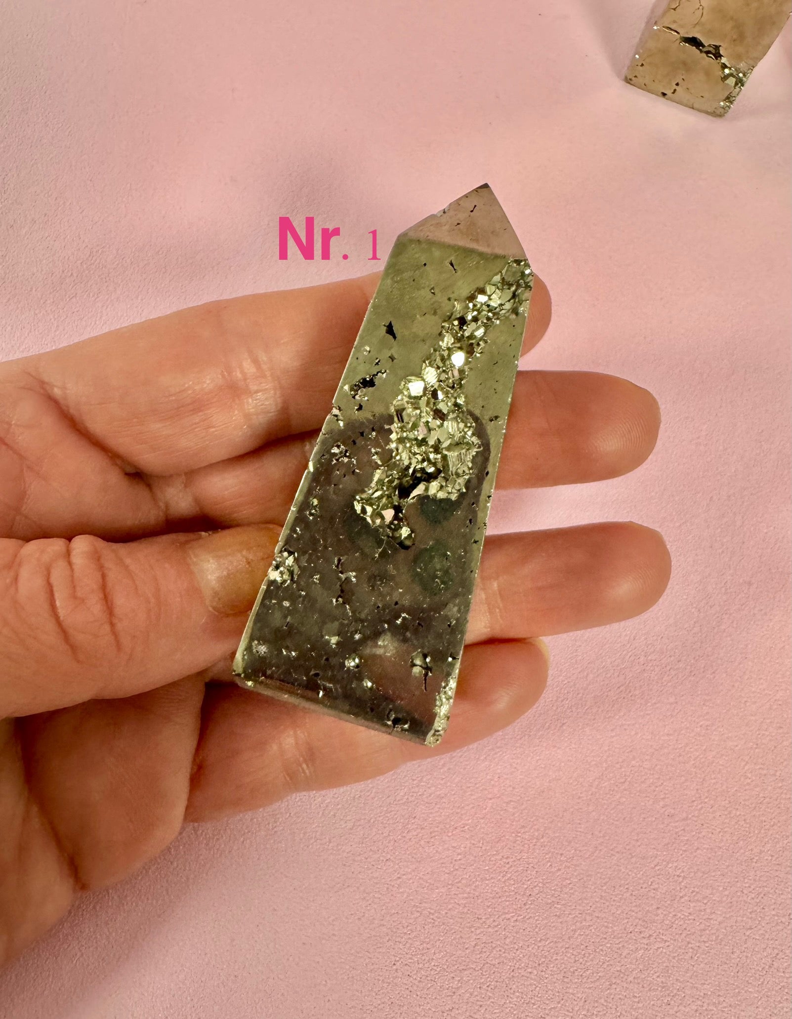 Pyrit Tårn – Høj Kvalitet med Druzy & Metallisk Glans ☾FRUGTBARHED, VELSTAND & SUCCES ☾ Nr. 1-3