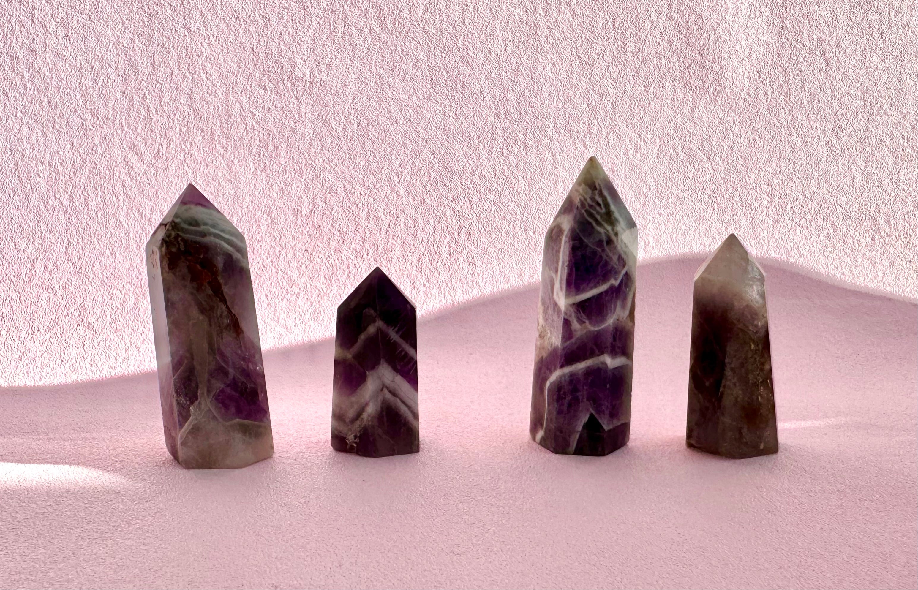Drømme Ametyst Tårn ☾ RO, HEALING & SELVKÆRLIGHED ☾ Nr. 46-50