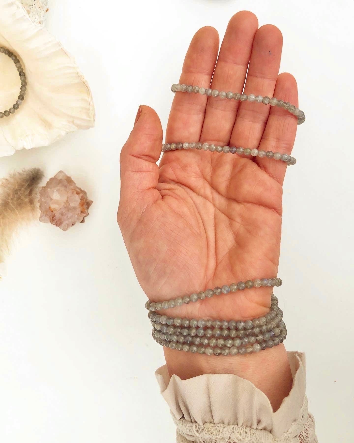 Månesøster Krystaller Labradorit Armbånd ☾ Spirituelle evner, styrke, transformation & beskyttelse ☾ (4mm)