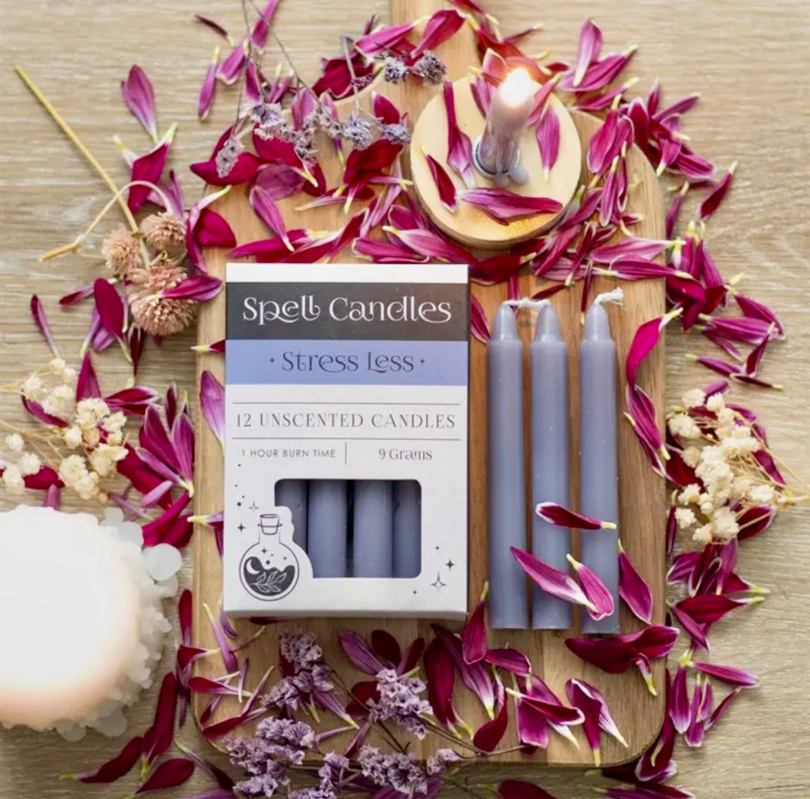 Lavendelfarvet ☾ Magic SPELL CANDLES ☾ For mindre stress