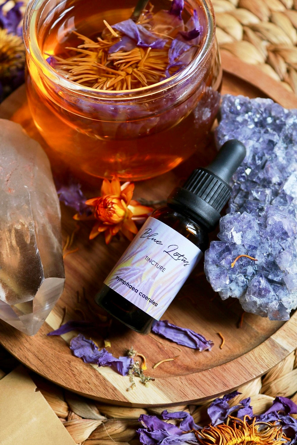 BLUE LOTUS TINCTURE 15:1 ☽ Fra Ayamani Naturals - 20 ml./ MAANESOESTER.DK / MÅNESØSTER.DK