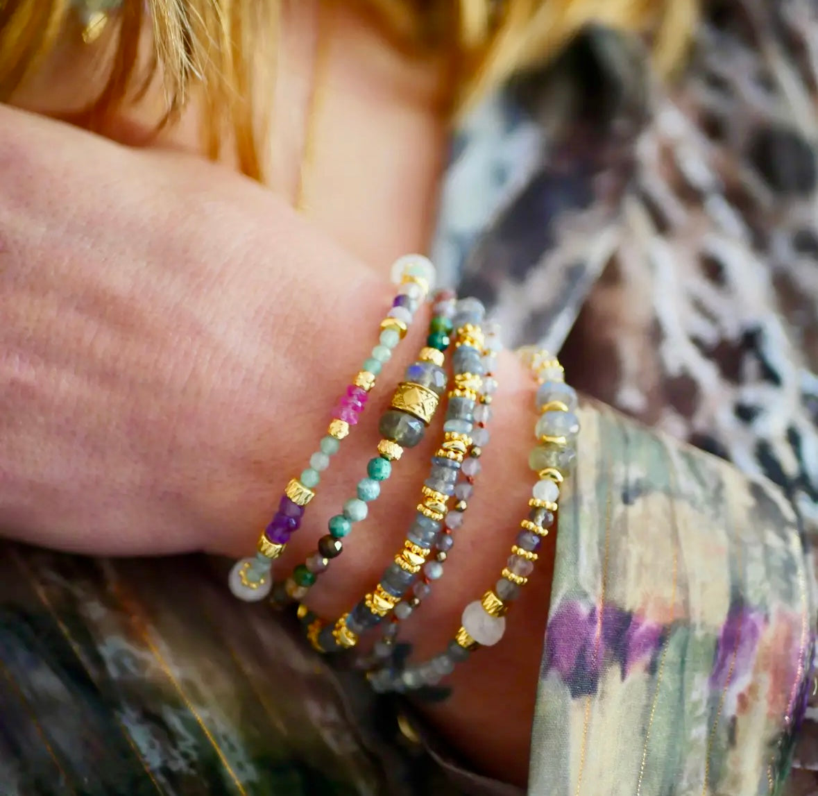 Labradorit eller Ametyst Armbånd - håndlavet i Paris ☾