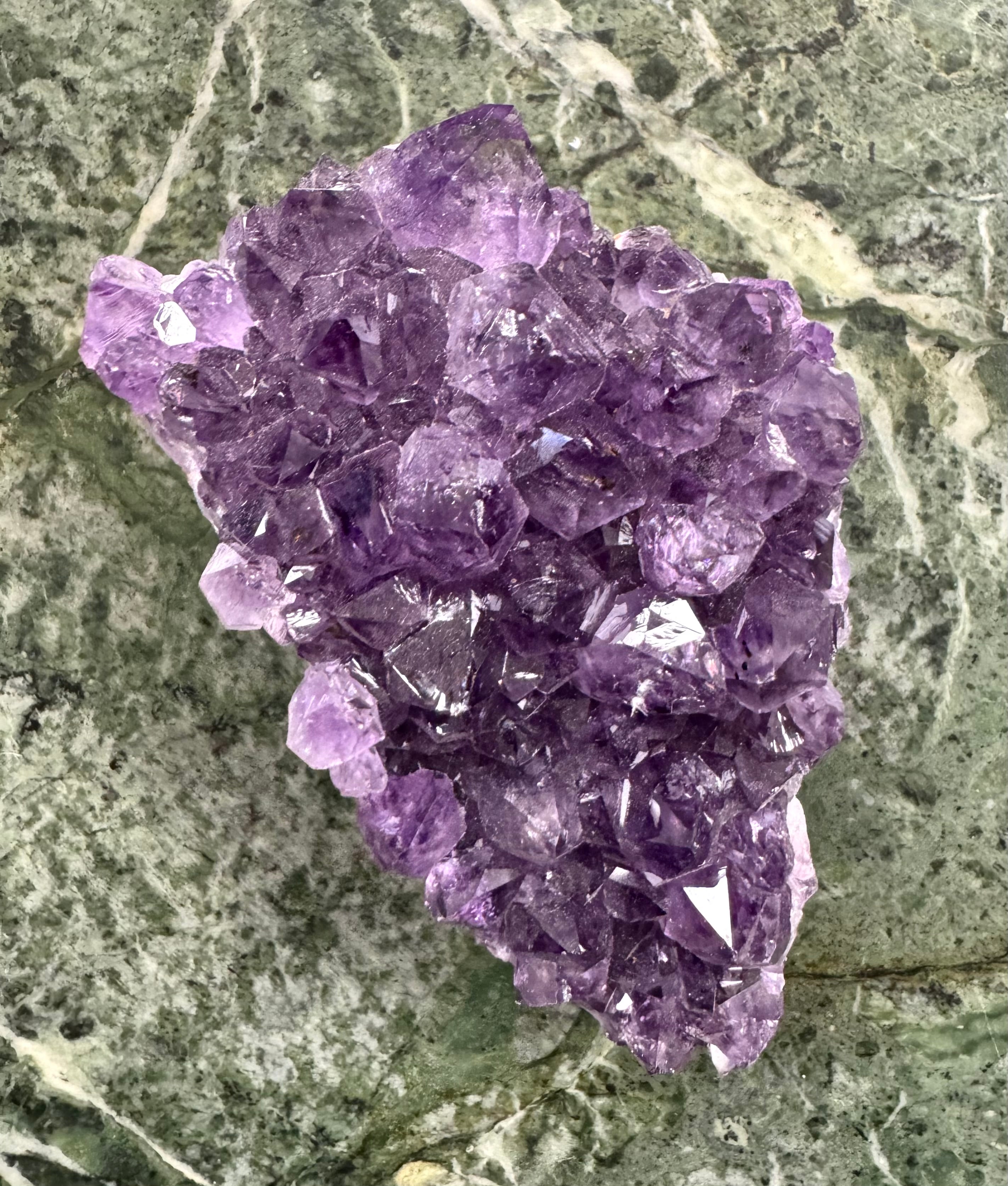 Ametyst rå klynge - RO, HEALING & SELVKÆRLIGHED 362 gram