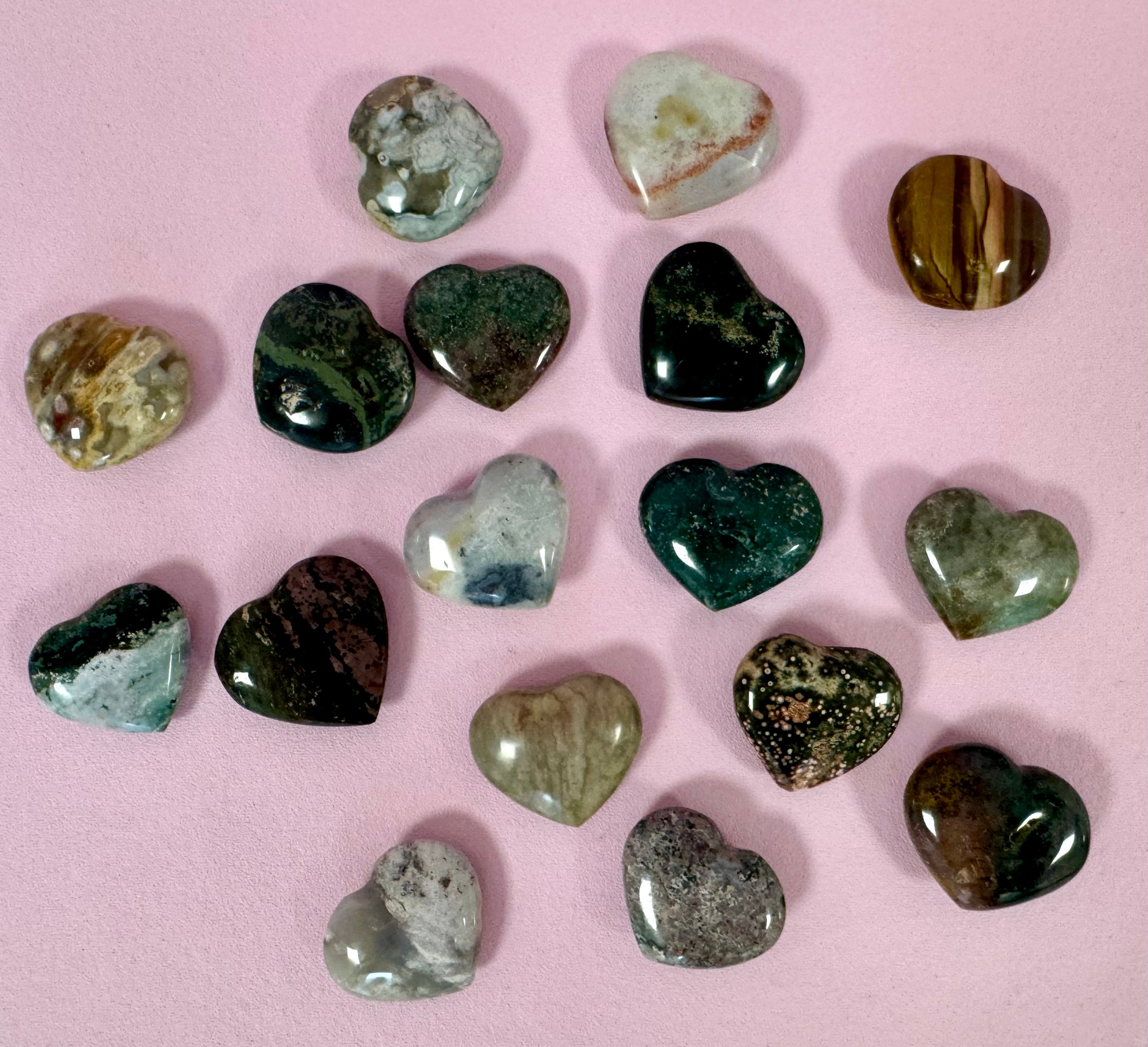 Ocean Jaspis Hjerte ☾ Kærlighed, Lykke, Glæde, Vitalitet, Pleje, Positiv Energi, Selv Kærlighed ☾ Ca. 4 x 3,2 cm ☾