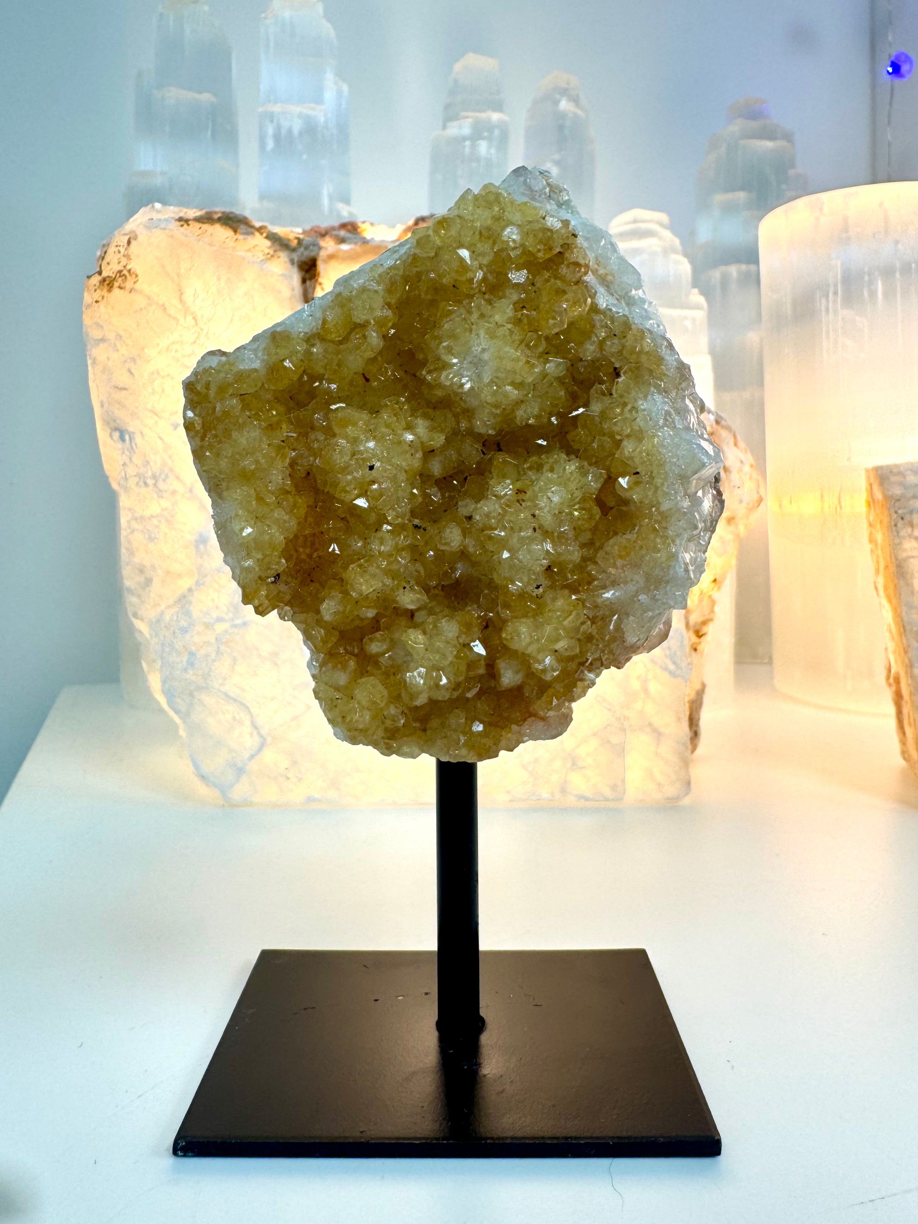 Brændt Citrin klynge på sokkel 𓂀 MANiFESTATION, RIGDOM & LIVSGLÆDE ☾