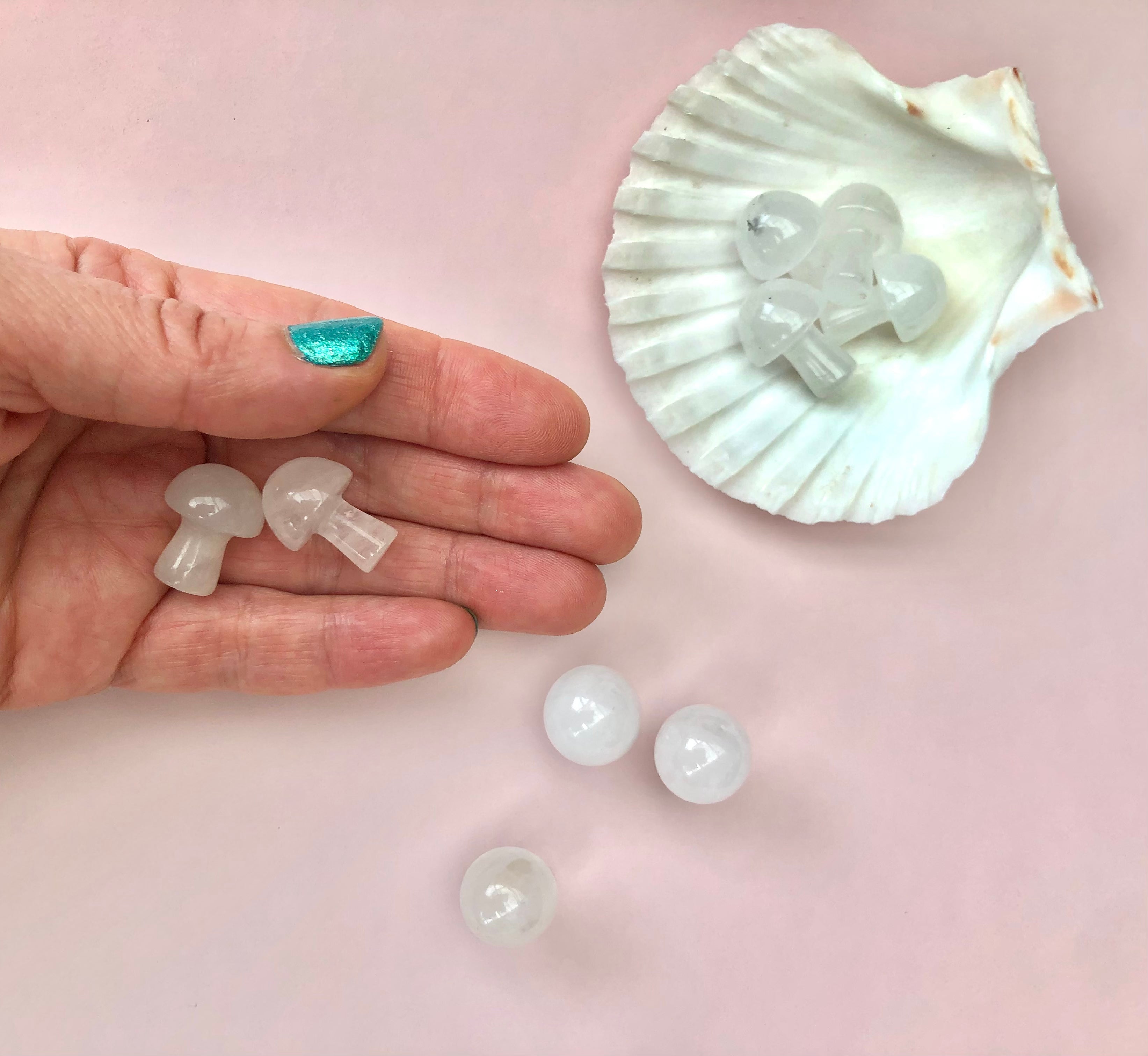 Månesøster Krystaller Horsens - Hvid Kvarts Svamp ☾ 2 cm. /MÅNESØSTER.DK / MAANESOESTER.DK