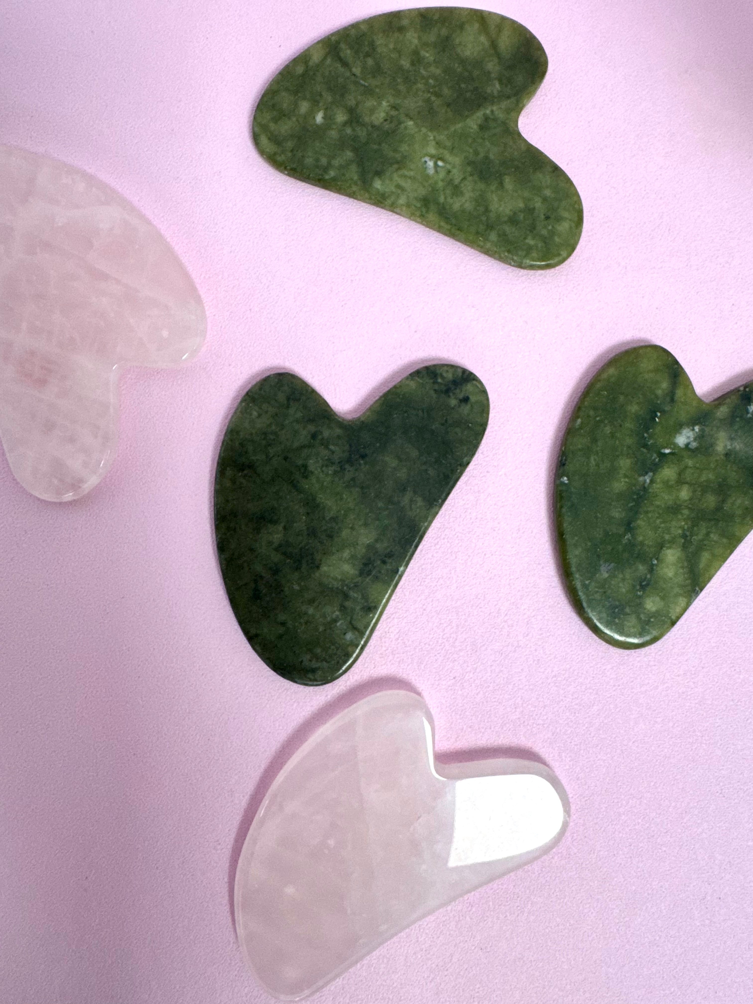 Gua Sha ☾ grøn Jade & Rosenkvarts