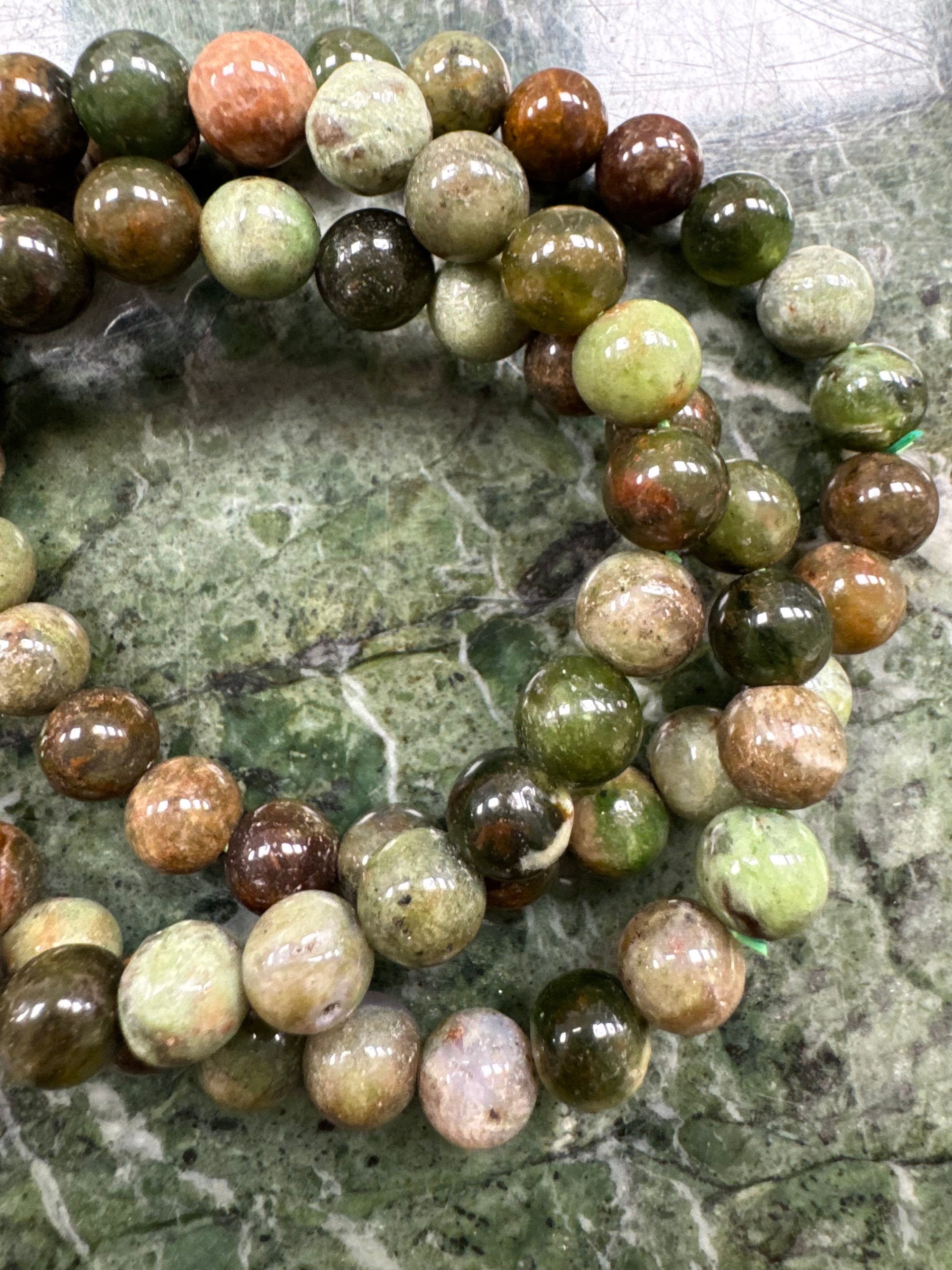 Naturlig Grøn opal armbånd til mænd - kærlighed, velstand, balance & harmoni - 8 mm - 20 cm