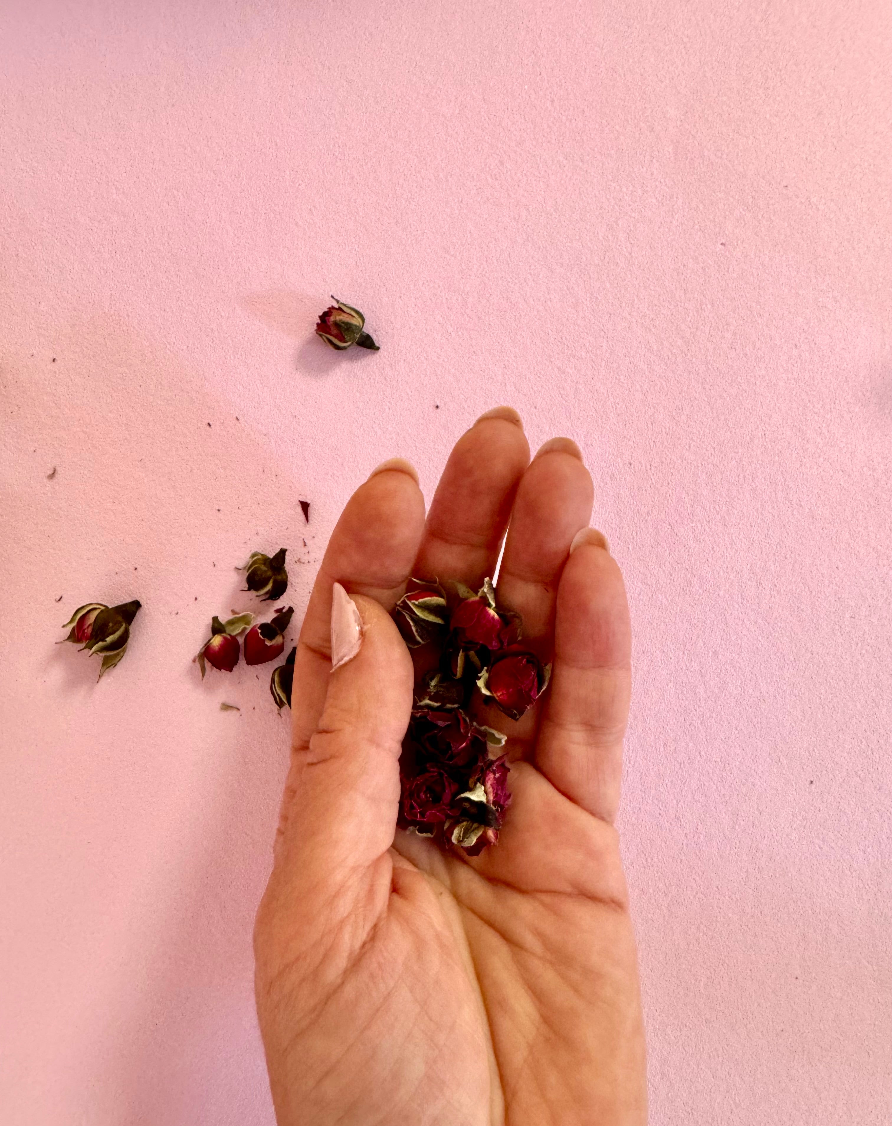 Månesøster Krystaller - Yunnan Golden Edge Rose ☽ tørret blomster te fra tea Soul - italien ☽ 50 gram