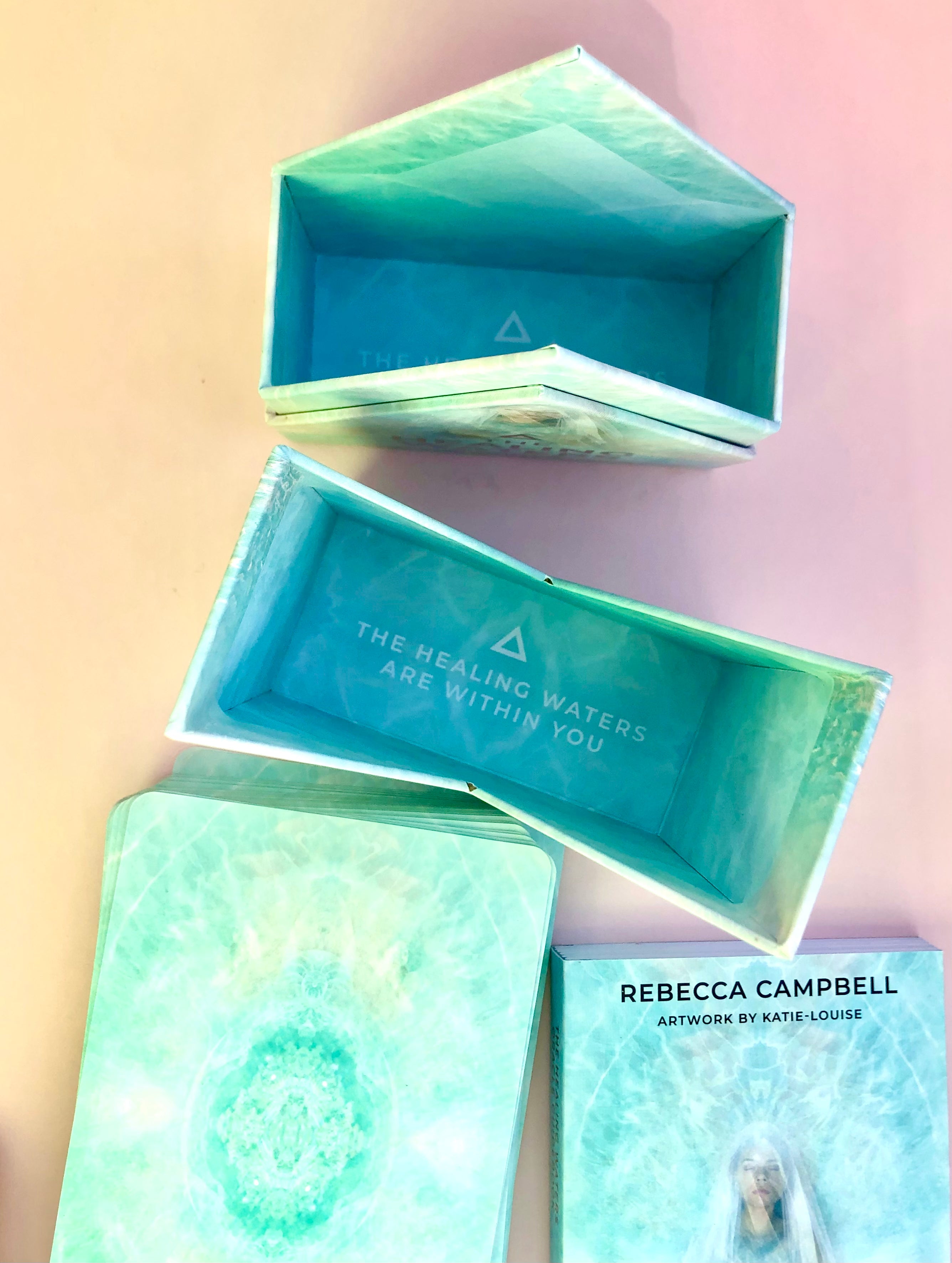 Månesøster Krystaller The Healing Waters Oracle - Rebecca Campbell Engelsk orakelkort sæt + Guidebog