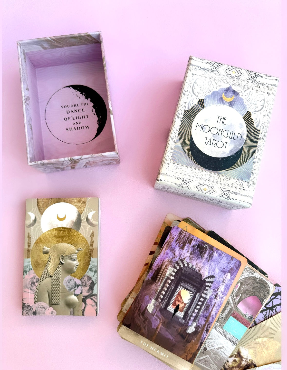 Månesøster Krystaller - MOONCHILD TAROT - Kærligt illustreret af kunstneren Danielle Noel