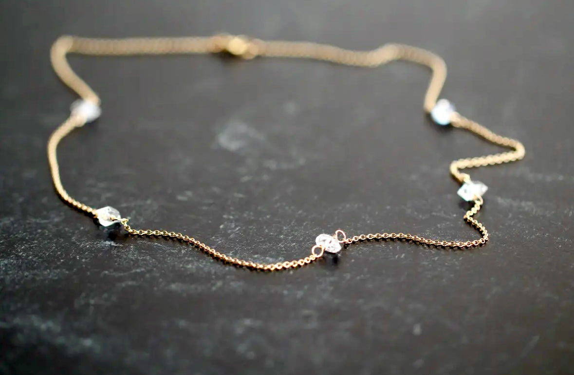 Herkimer diamant draperet halskæde 14K guldfyld fra Saressa designs