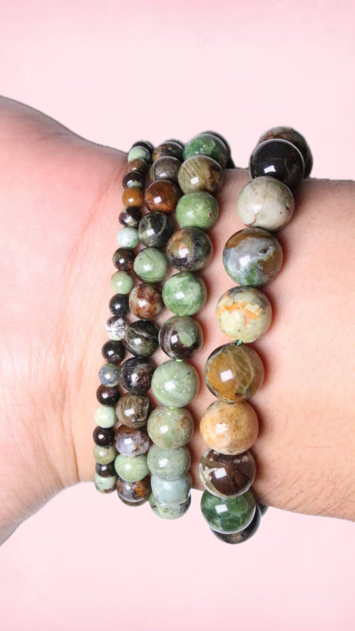 Fossiliseret grøn opal armbånd A: 8 mm