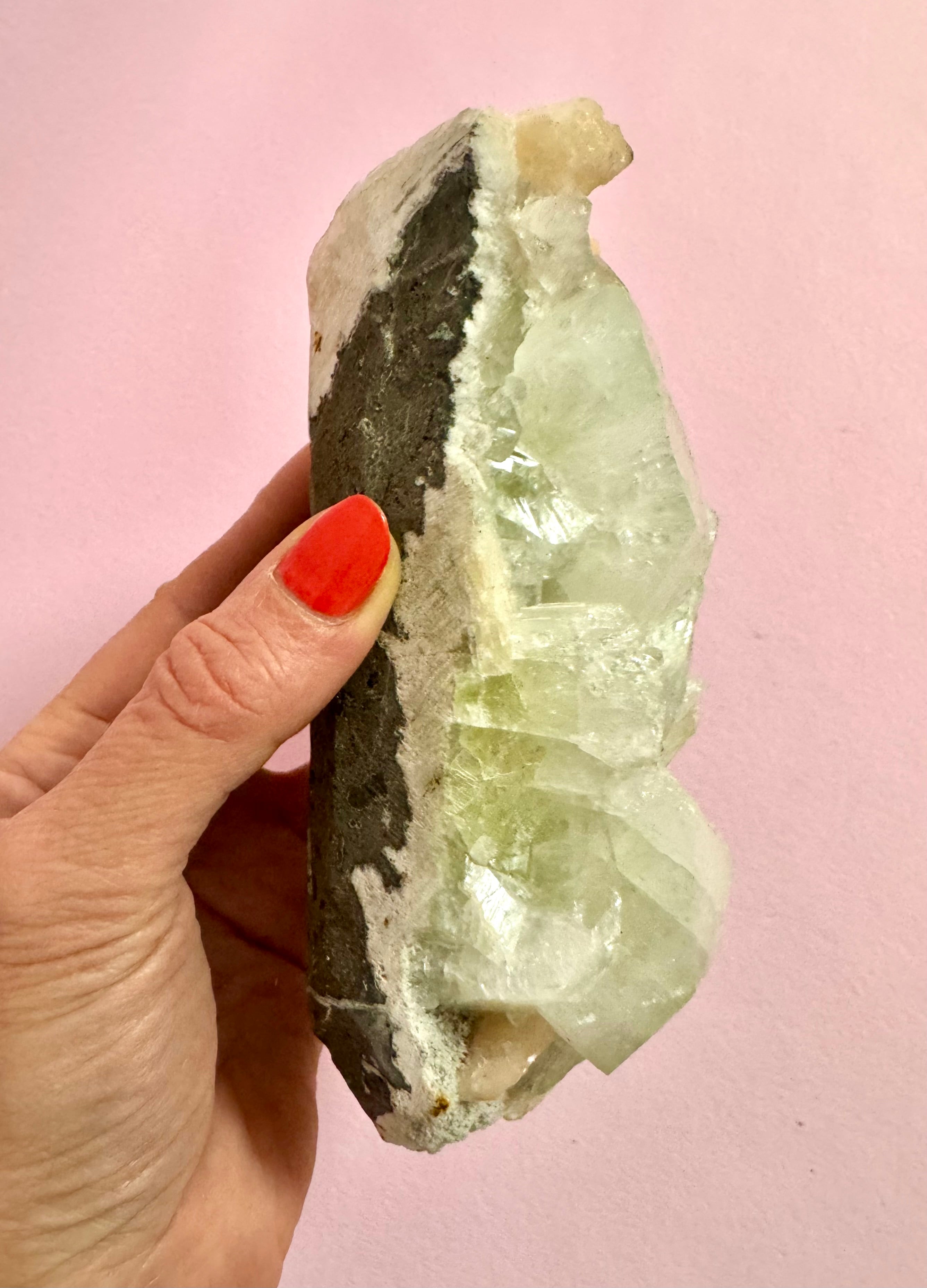 Apophyllit klynge – Zeolit ☾ nr. 333 - 1,1 kg