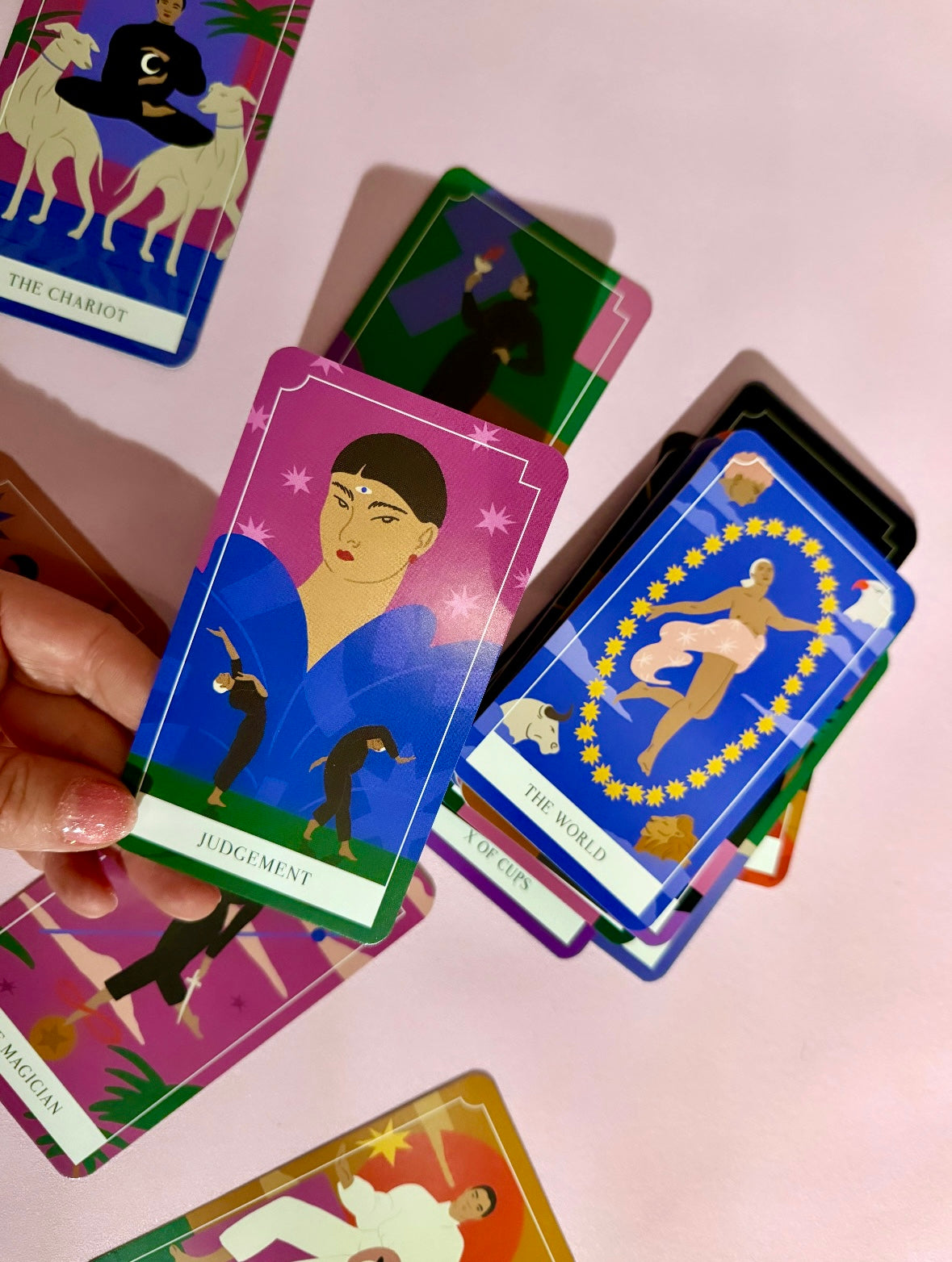 Månesøster Krystaller - Tarotkort - Neo Tarot - A Fresh Approach to Self-Care, Healing & Empowerment - Tarot & Guidebook af Jerico Mandybur