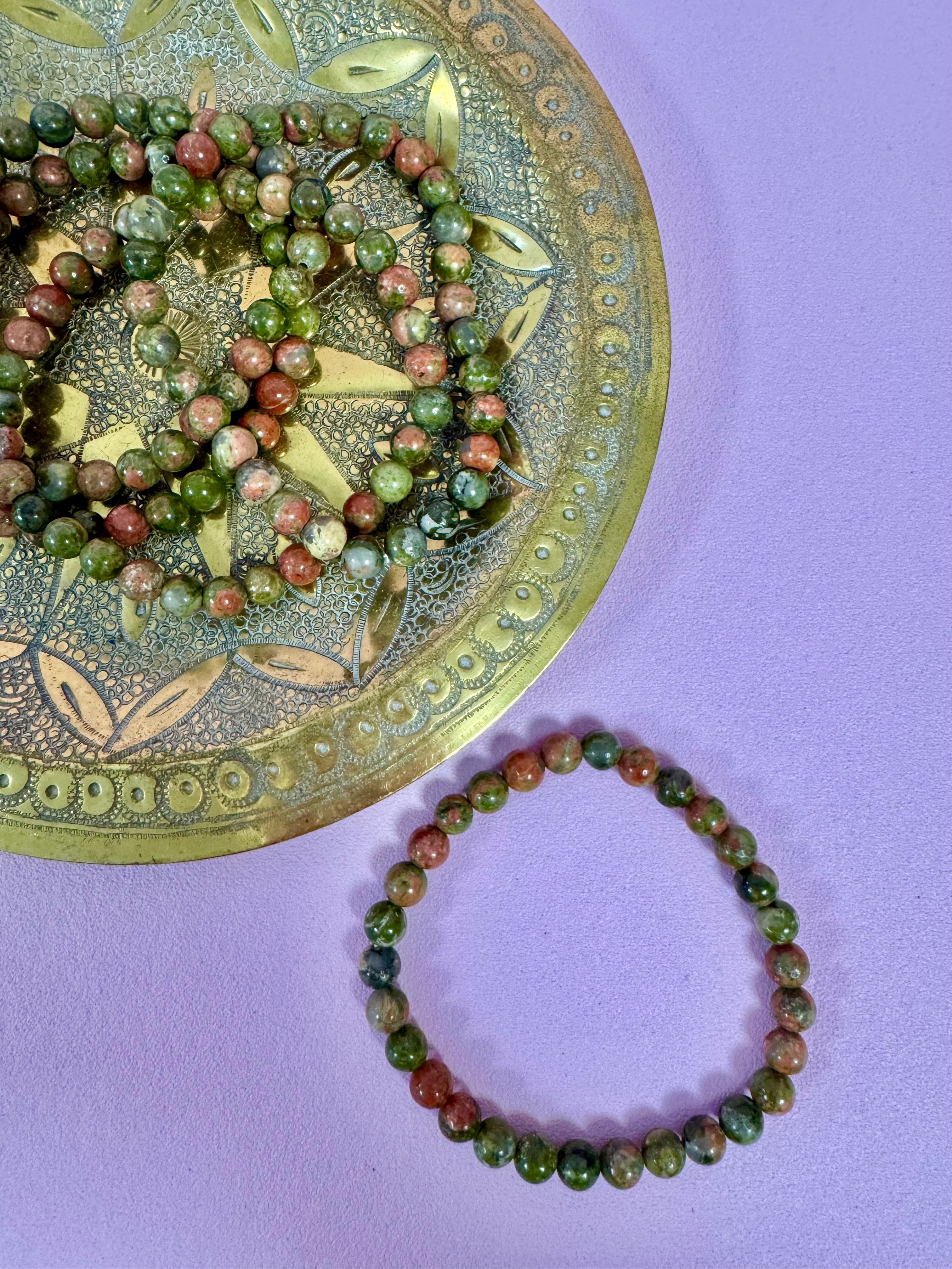 Unakit Armbånd - (5 mm.) - Tryghed, Kærlighed & Balance. Hjælper dig til at give slip på fortidens nag & negative, usunde energier / MAANESOESTER.DK / MÅNESØSTER.DK