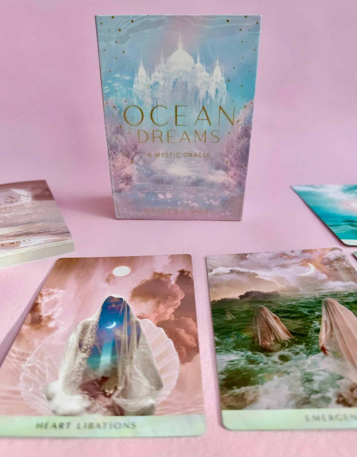 Månesøster Krystaller Ocean Dreams Orakel Kort - Luksuriøse kort med en turkis, glitrende ryg - Danielle Noel - https://maanesoester.dk www.månesøster.dk