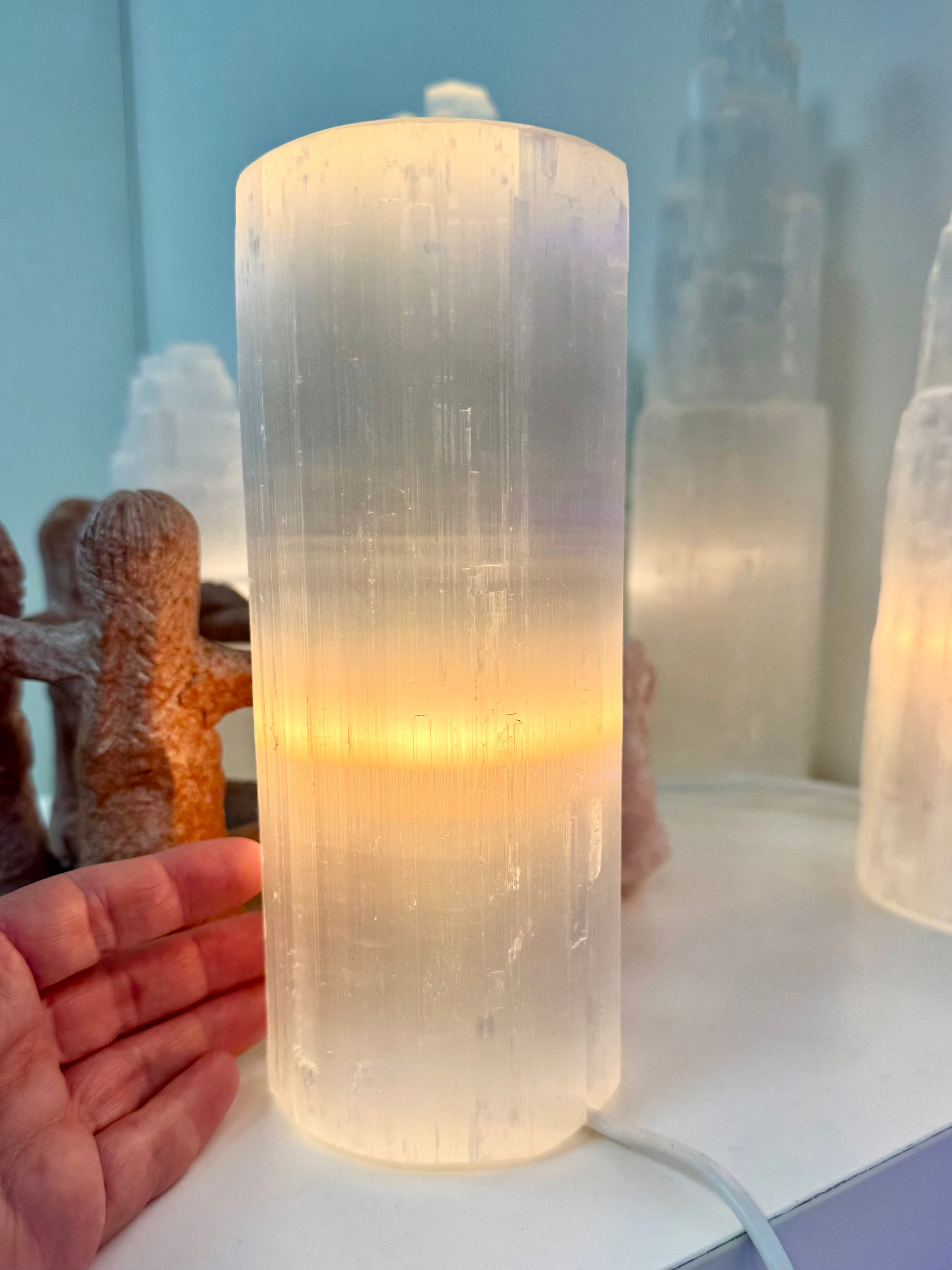 Rund Cylinder Selenit Lampe - RENSENDE, OPLADENDE & HEALENDE ☾ 20 cm.