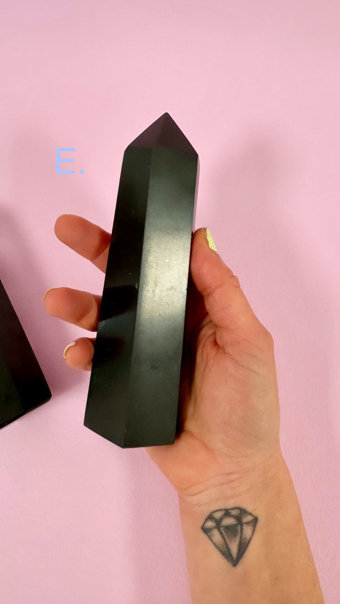 Sort Turmalin Tårn ☾ en enormt powerfull beskytter mod alt form for negativ energi ☾ (D - E)
