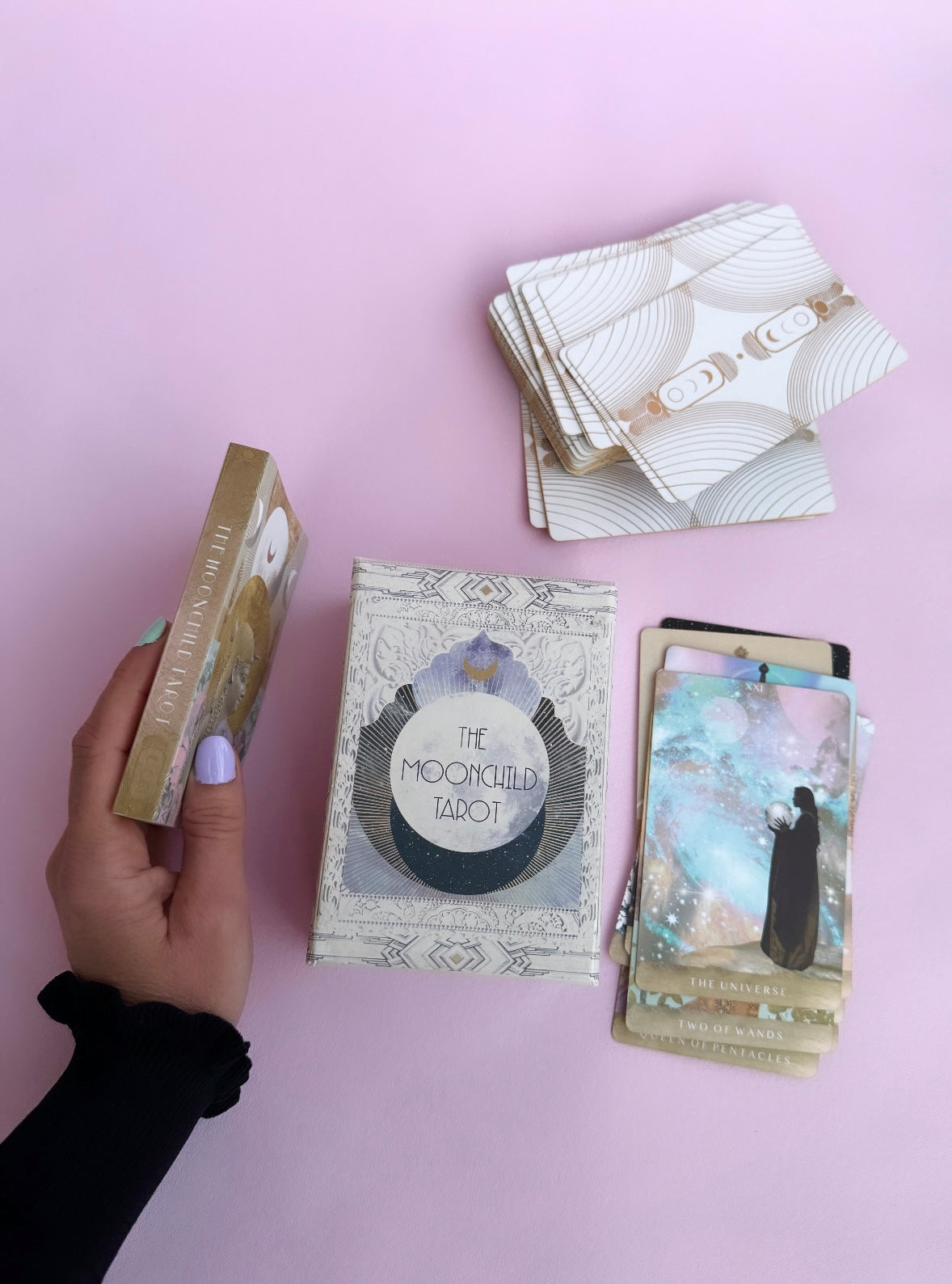 Månesøster Krystaller - MOONCHILD TAROT - Kærligt illustreret af kunstneren Danielle Noel