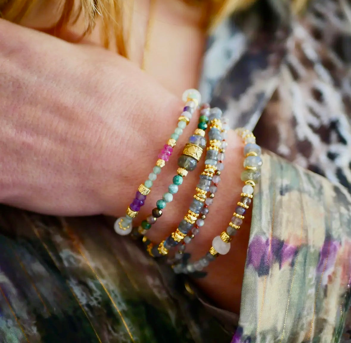 Labradorit + månesten + Ametyst Armbånd - håndlavet i paris ☾