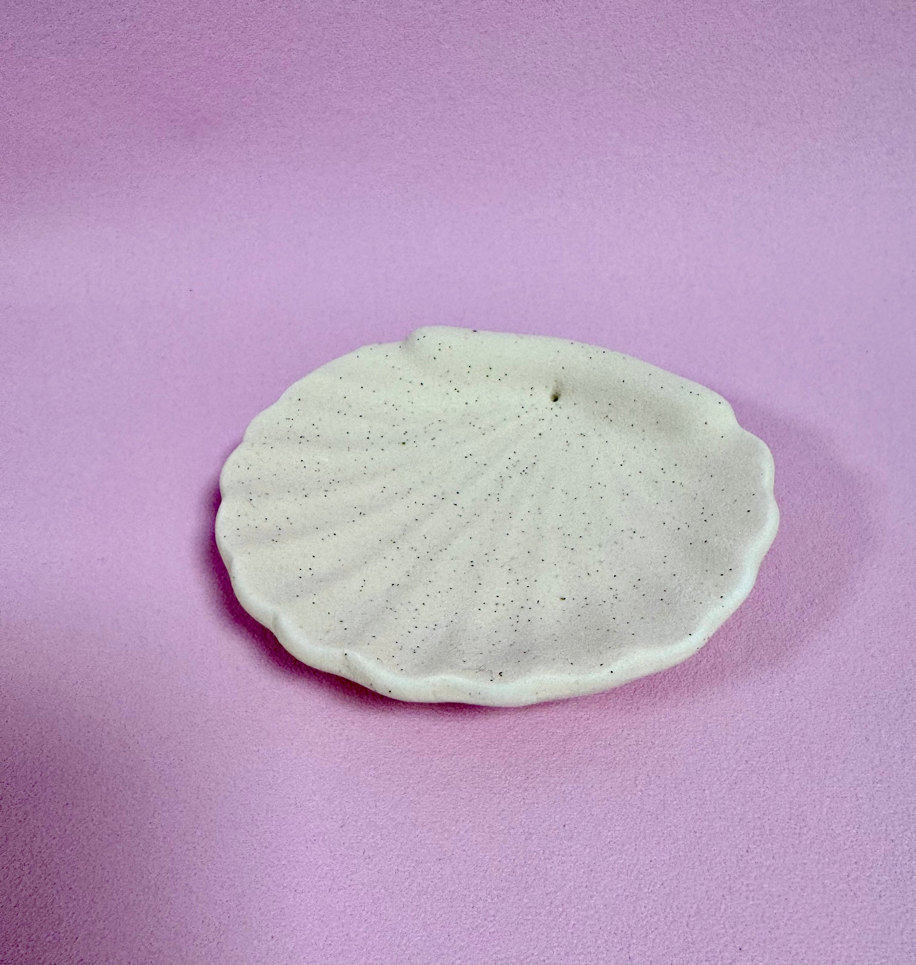 Månesøster Krystaller - Shell Røgelses Holder - Muslingeskal/ MAANESOESTER.DK / MÅNESØSTER.DK
