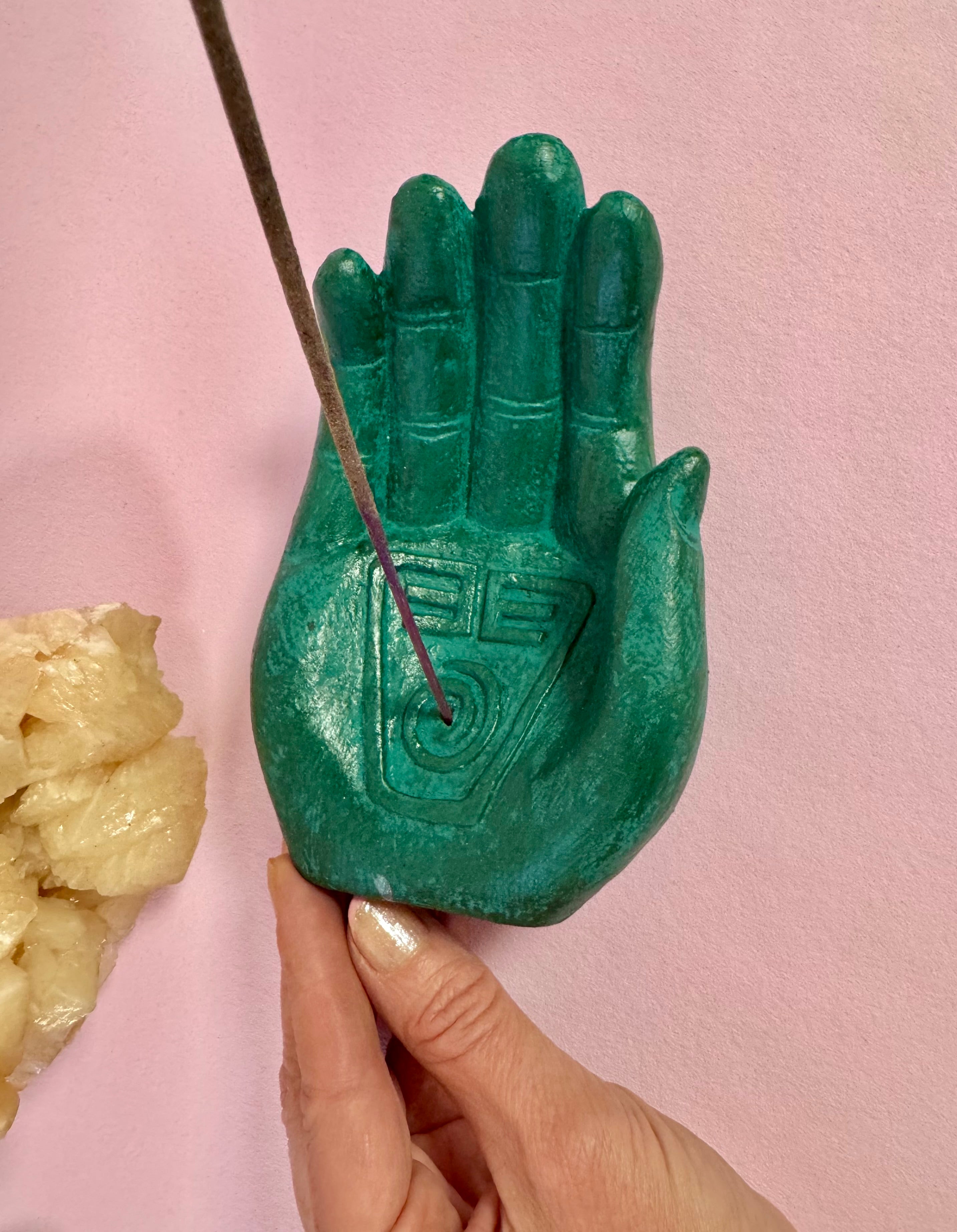 Hånd - Røgelsesholder “Mother Earth Protection” | Stentøj | Beskyttelse (Grøn)