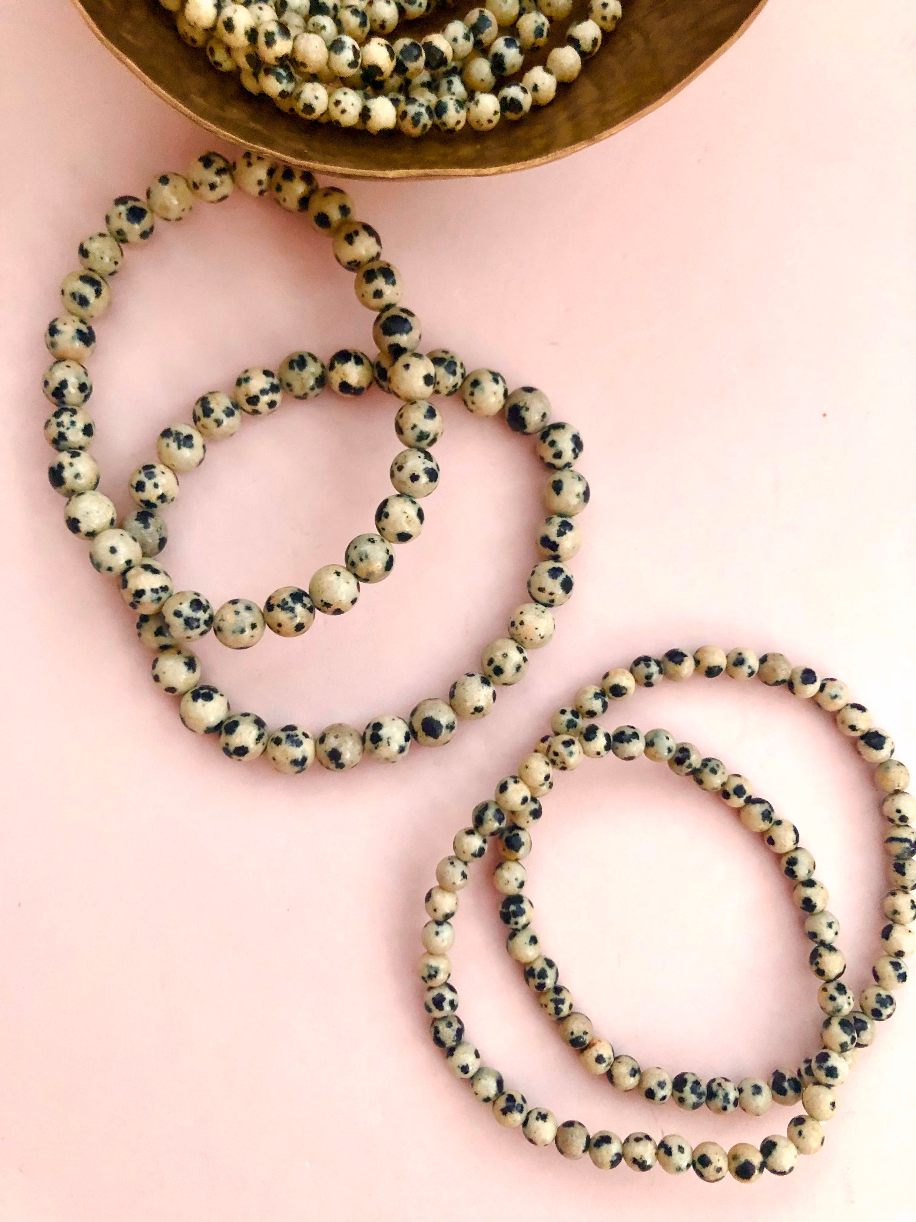 Dalmatiner Jaspis Armbånd Til Børn ☾ Livsglæde & Lykke Armbånd ☾ (Med 4 mm. Perler)