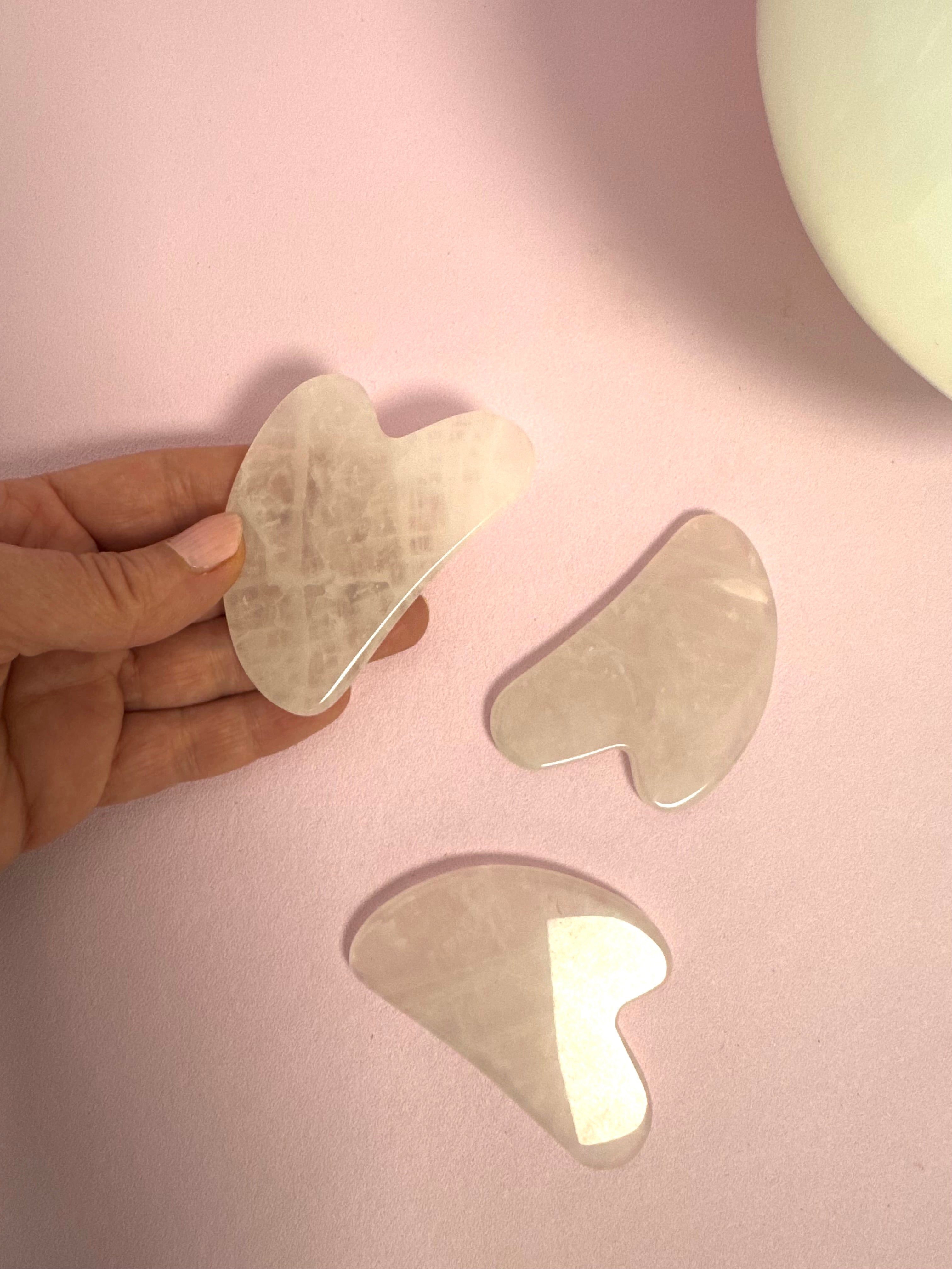 Gua Sha ☾ grøn Jade & Rosenkvarts