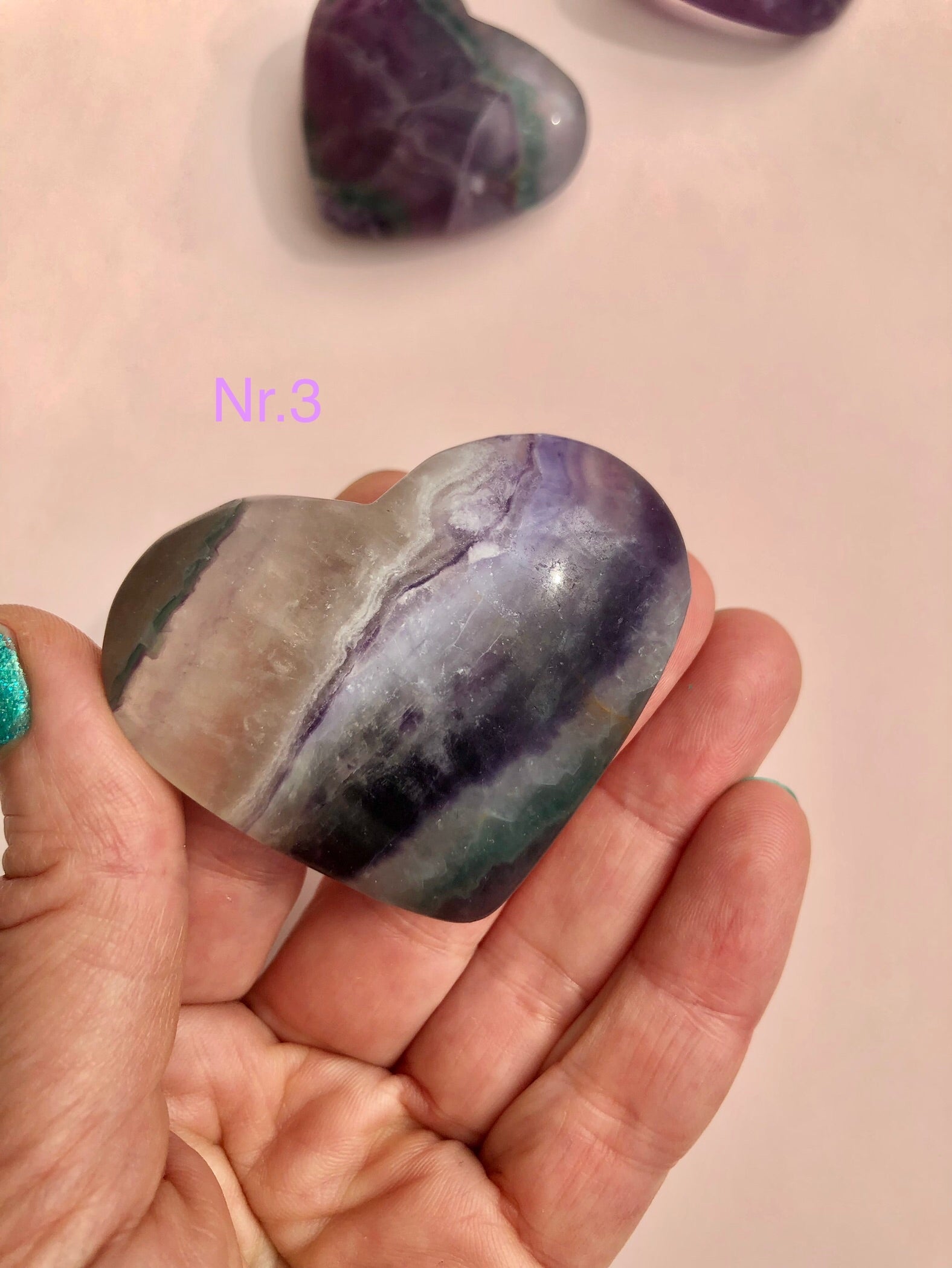 Regnbue Fluorit Hjerter ☾ Koncentration, Grounding & Balance ☾ (Nr. 1-5)