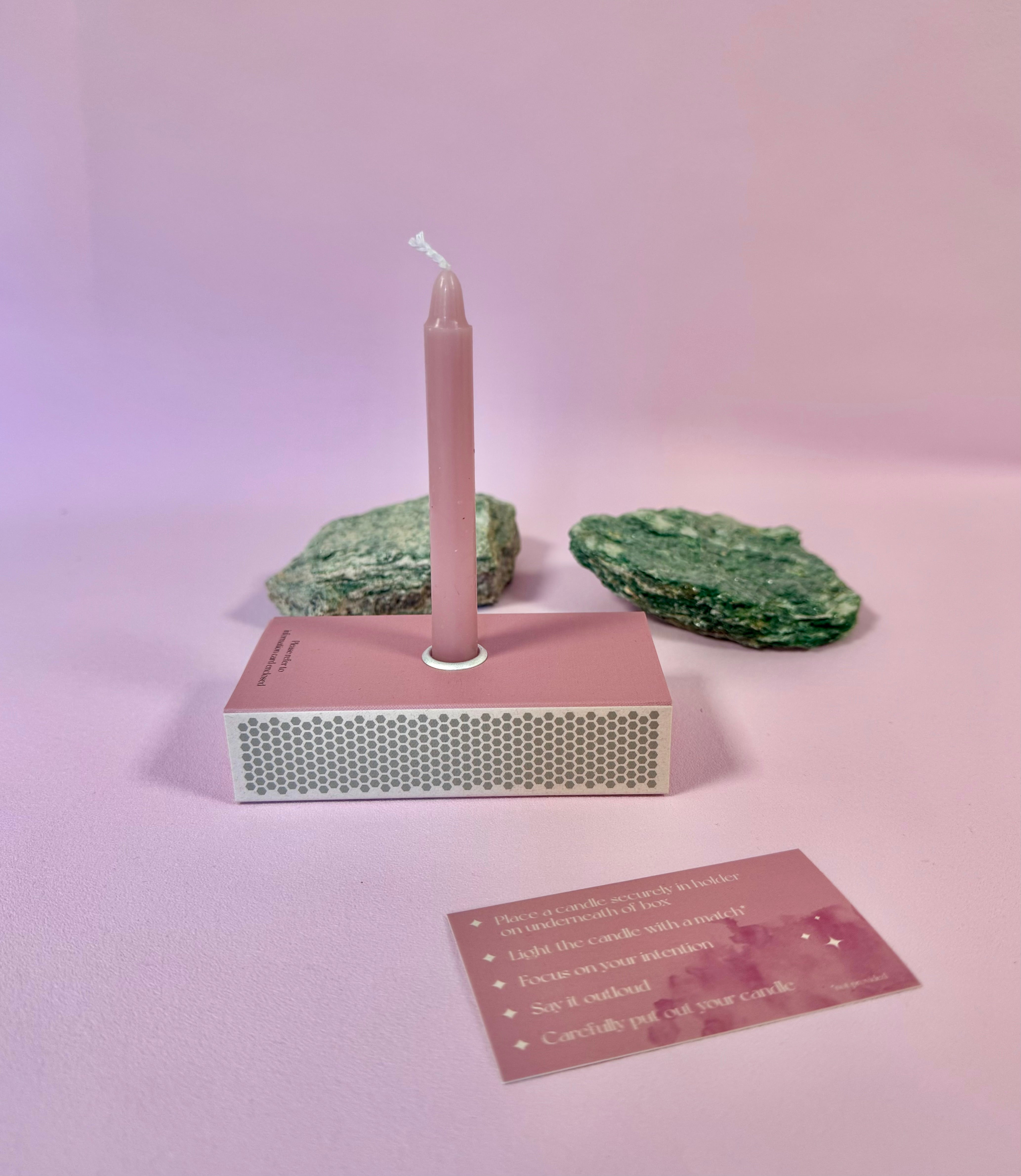 Månesøster Krystaller - Love Spell ☾ Magisk Kærligheds formular & 3 lys i en æske ☾ SPELL CANDLES ☾