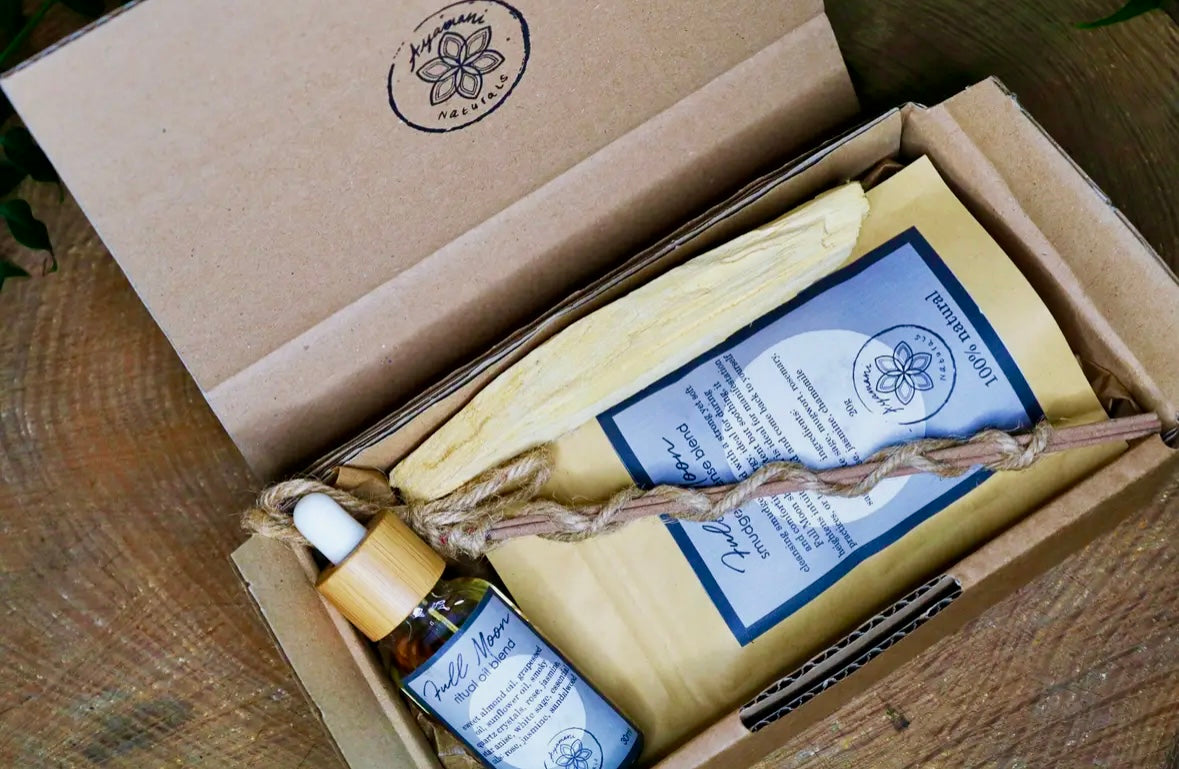 FULL MOON BOX ☽ Fra Ayamani Naturals