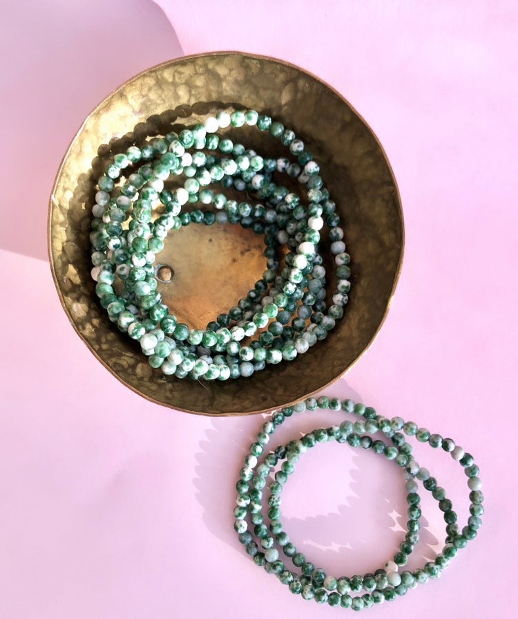 Månesøster Krystaller - Serpentin Armbånd - Rensende, Balance, Vitalitet, Kundalini, Personlig transformation, Natur, Healing og Spiritualitet - 4mm