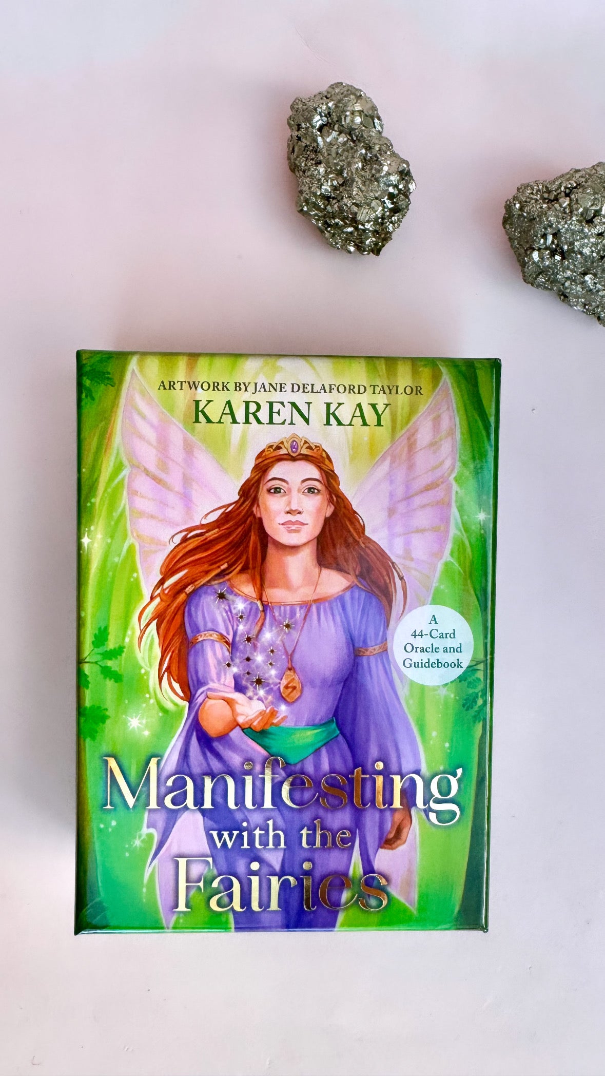 Månesøster Krystaller - Tarot Tarotkort - Manifesting with the Fairies - Et 44-korts orakelsæt & guidebog maanesoester.dk