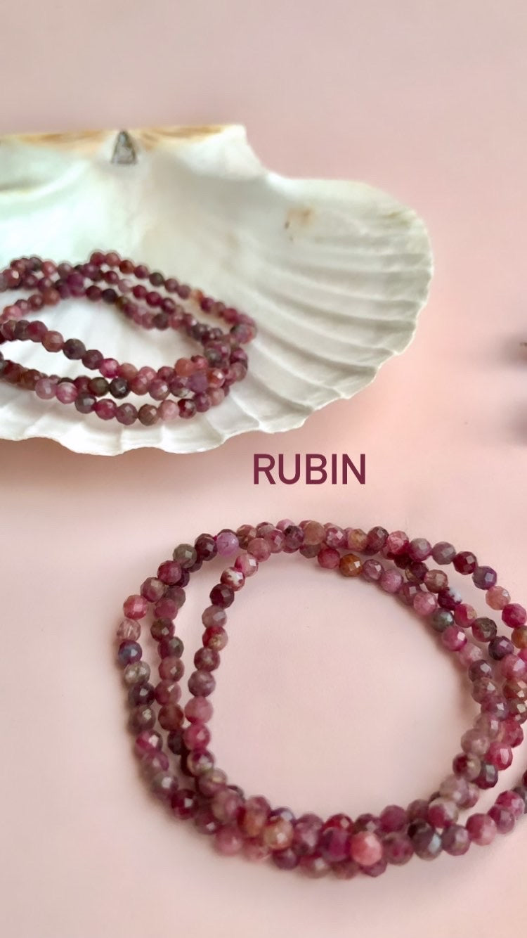 Månesøster Krystaller Facetteret Rubin Armbånd Ubetinget kærlighed, Kundalini, Grounding & Livs glæde (4mm)