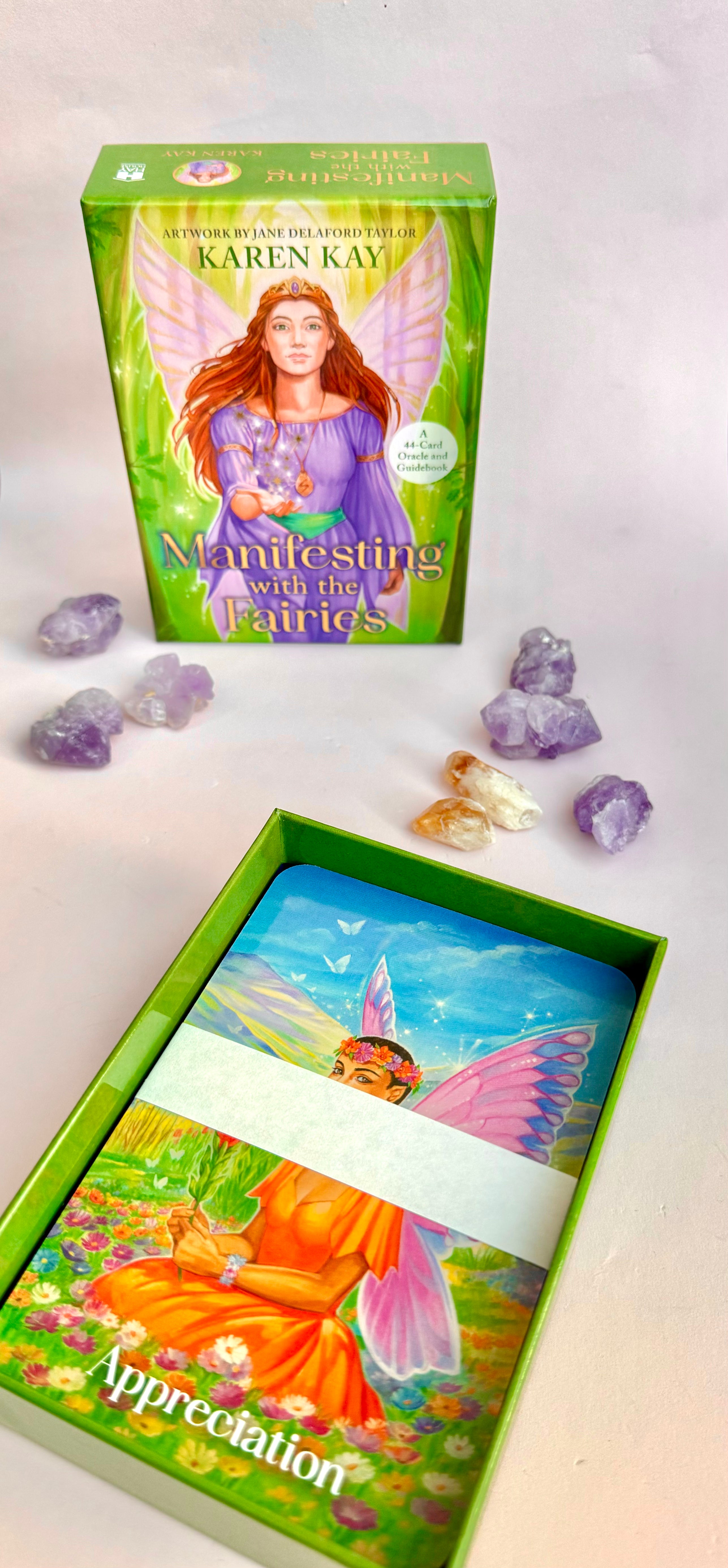 Månesøster Krystaller - Tarot Tarotkort - Manifesting with the Fairies - Et 44-korts orakelsæt & guidebog - Karen Kay - maanesoester.dk