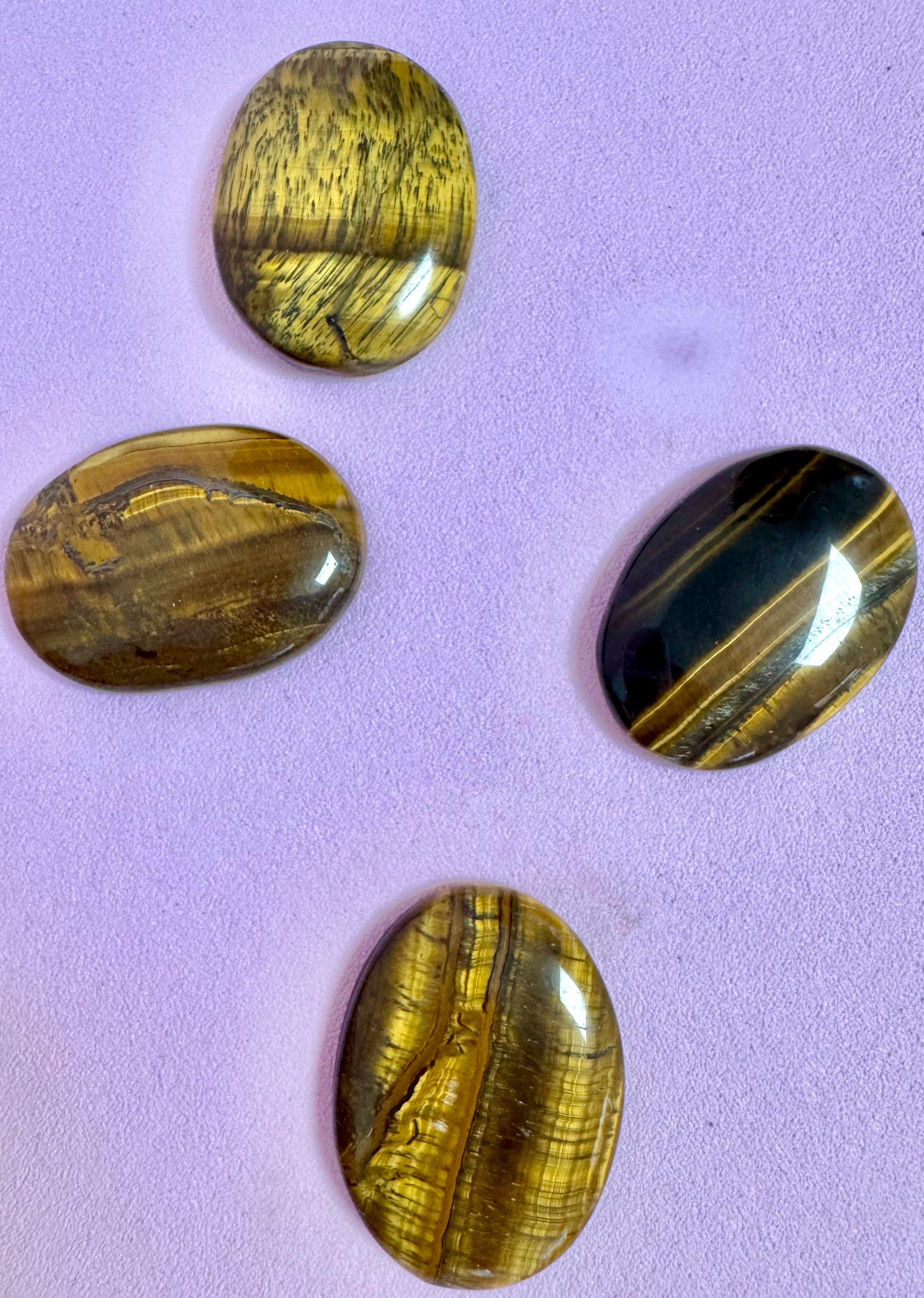 tigerøje worry stone - bekymringssten ☾ beroligende - ca. 4x3 cm