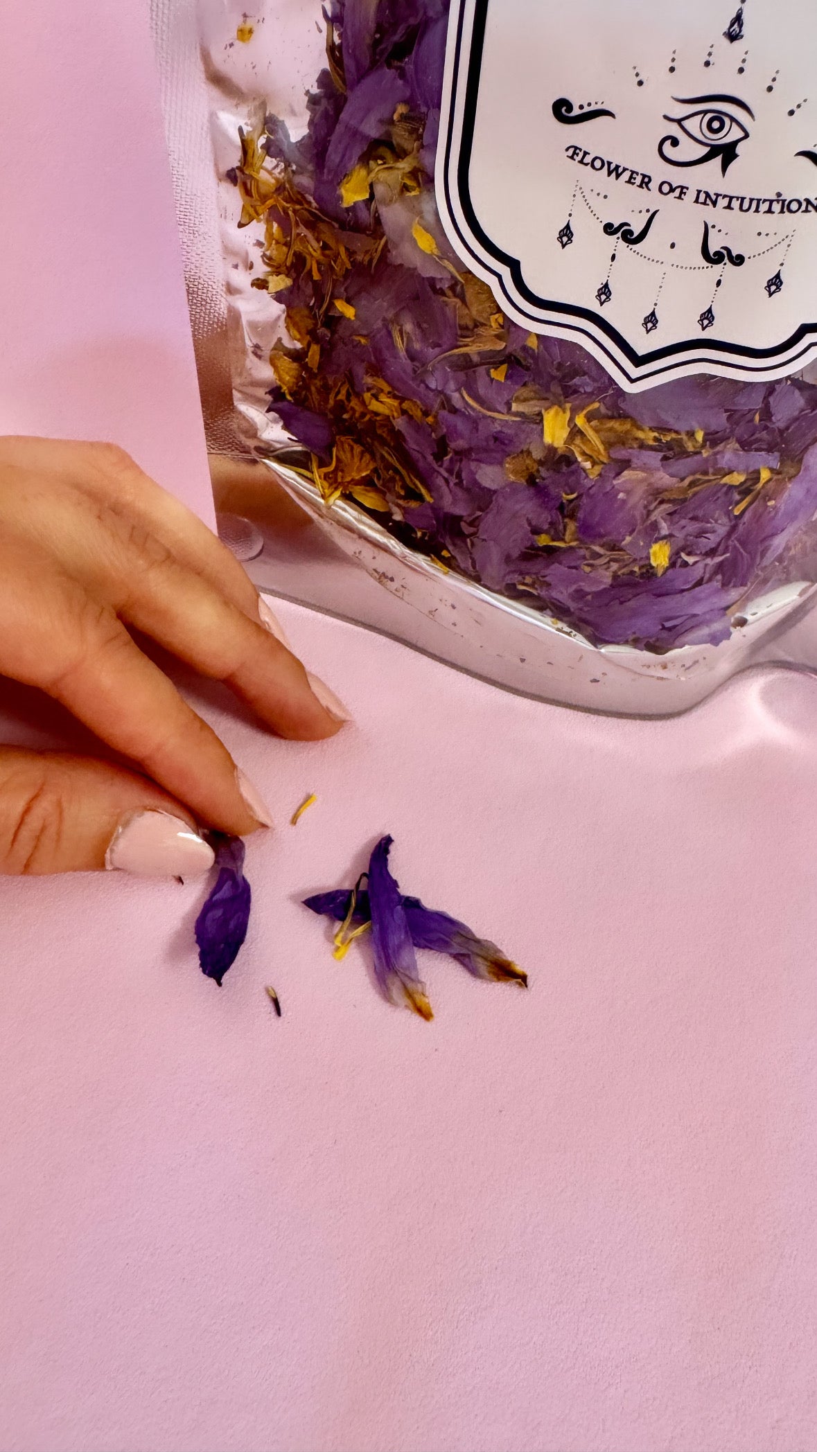Månesøster Krystaller - Blå Lotus ☽ tørret blomster te fra tea Soul - italien ☽ 25 gram