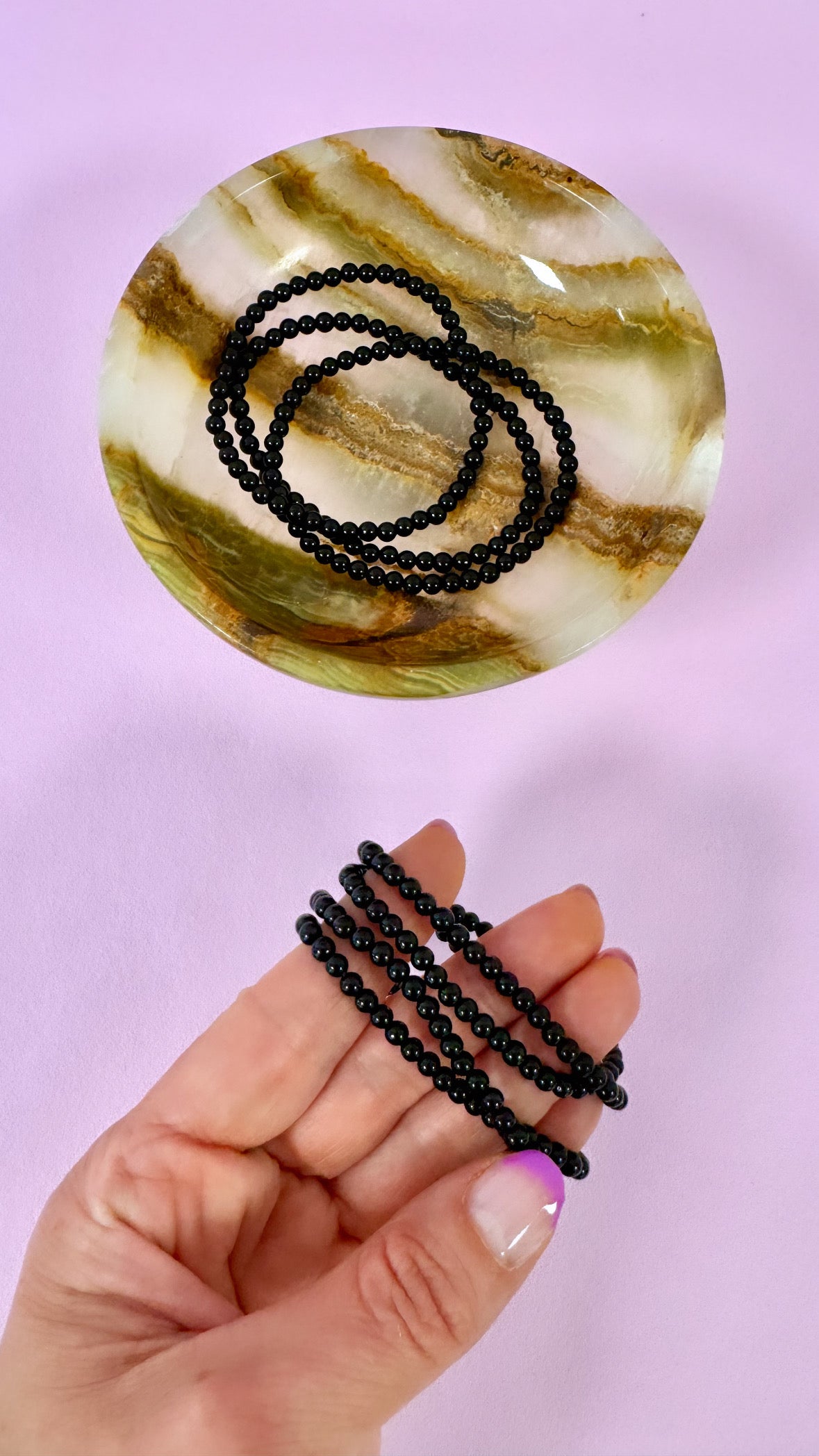 Månesøster Krystaller Sort Turmalin Armbånd ☾ en enormt powerfull beskytter mod alt form for negativ energi ☾ 4mm / MÅNESØSTER.DK / MAANESOESTER.DK