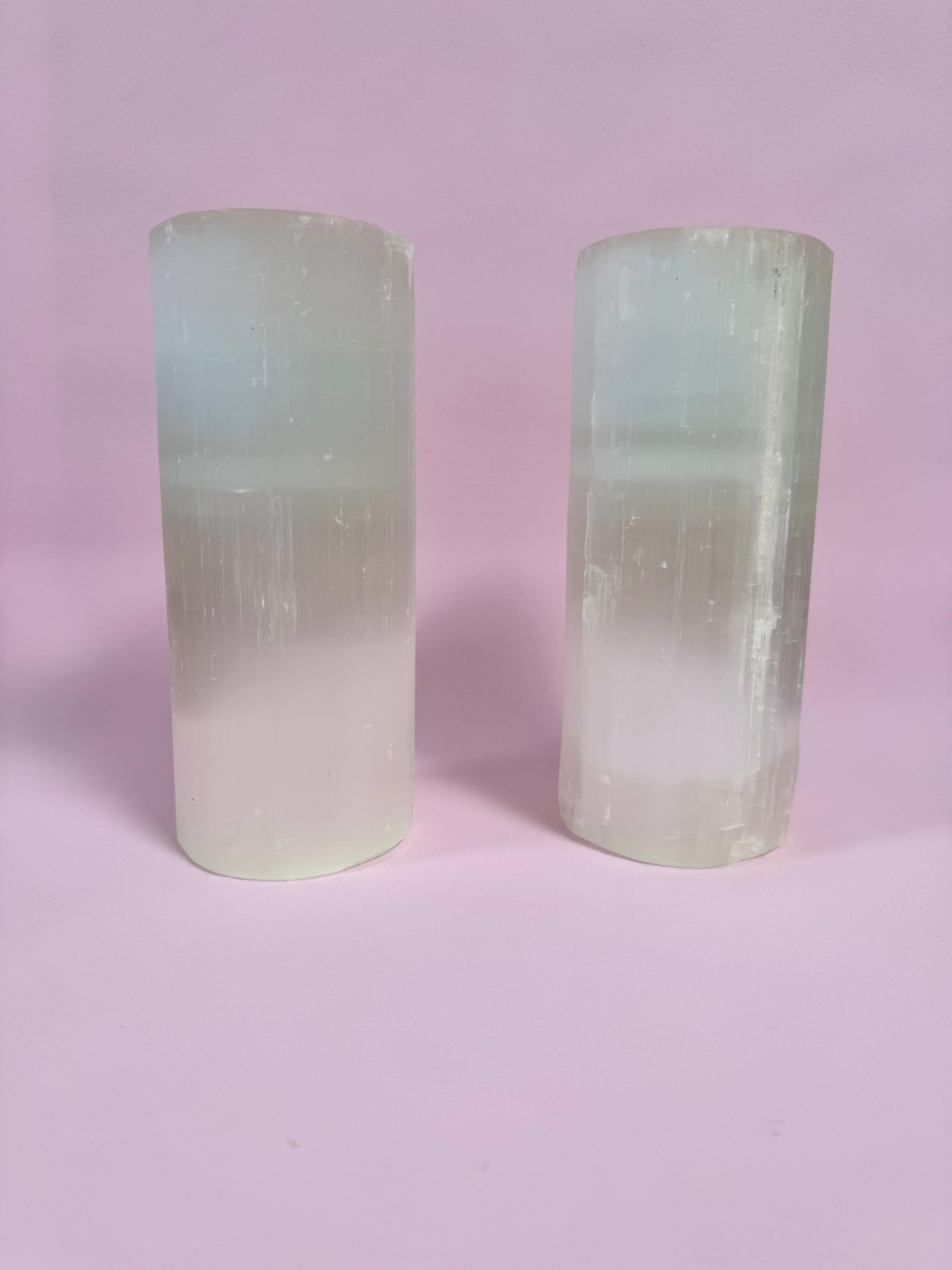 Rund Cylinder Selenit Lampe - RENSENDE, OPLADENDE & HEALENDE ☾ 20 cm. / MAANESOESTER.DK / MÅNESØSTER.DK