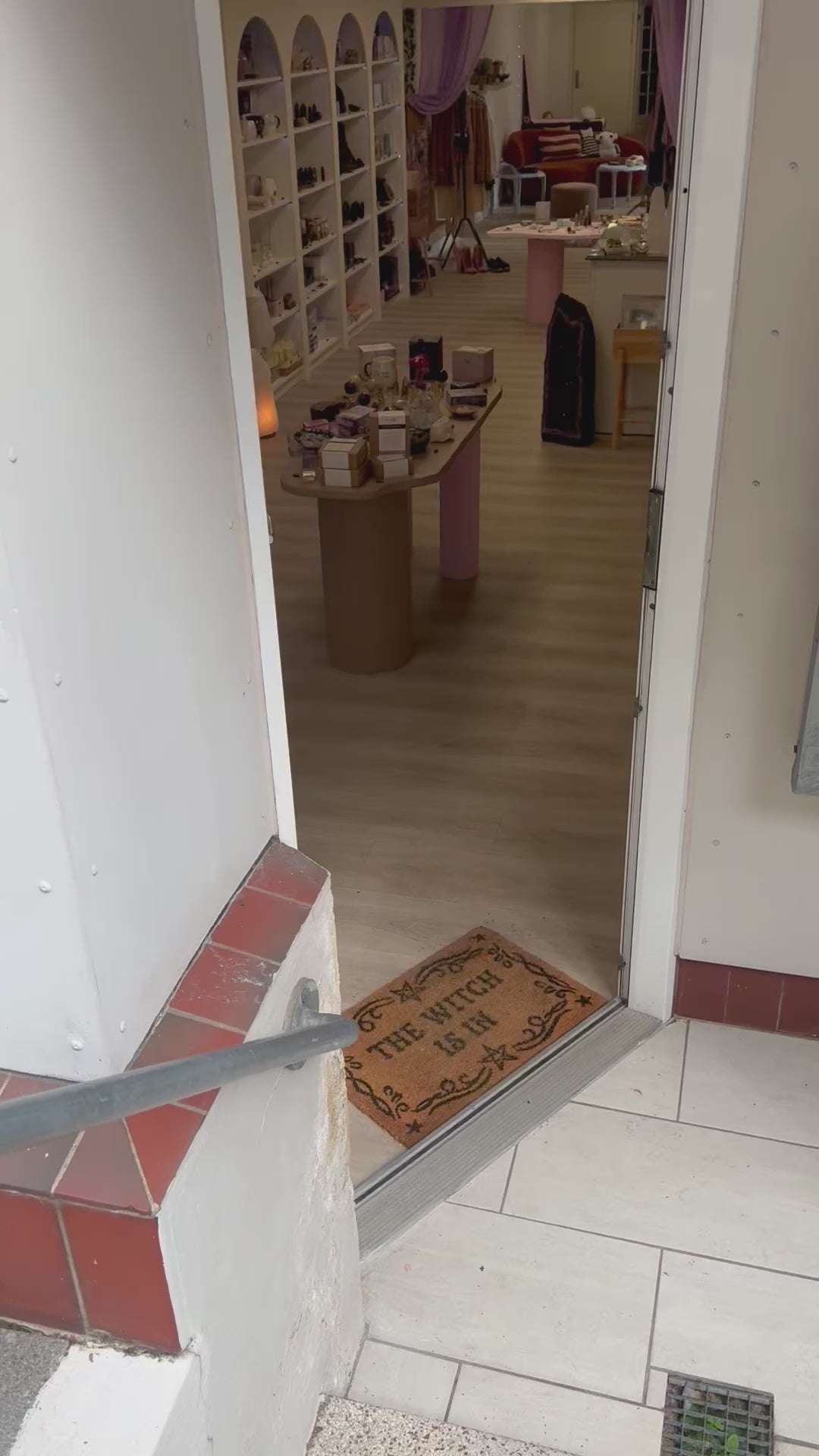Månesøster Butikken På Vitus Berings Plads I Horsens / MAANESOESTER.DK / MÅNESØSTER.DK