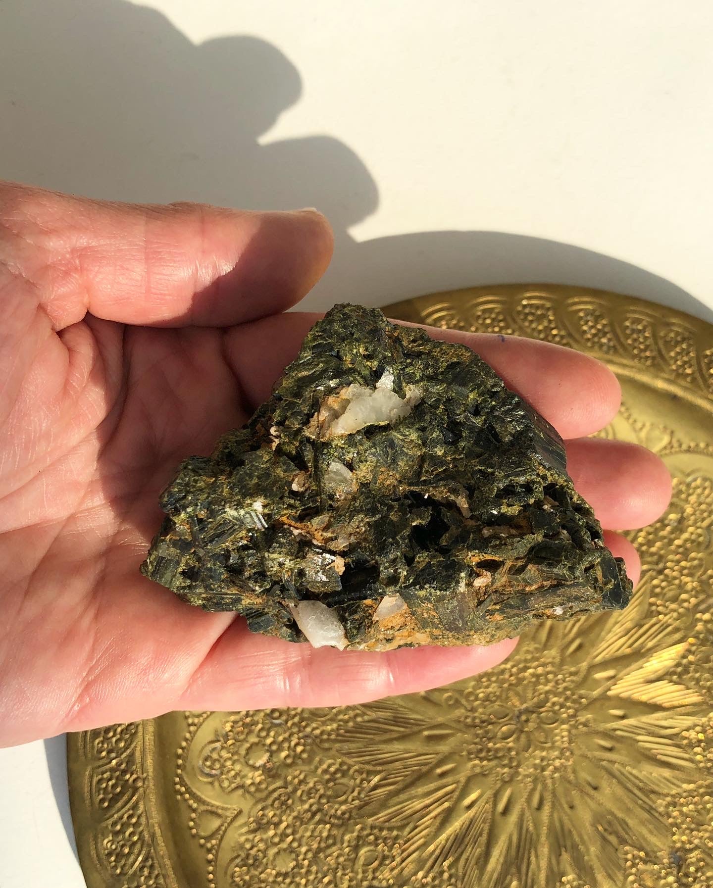 Stor Rå Grøn Turmalin Med Kvarts 𓂀 Gaia, Lykke & LivsGlæde ☾ Nr.8