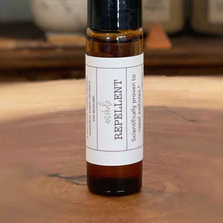 Månesøster Krystaller A** Hole Repellant ☽ Æterisk olie ☽ Fra “BLUE SAGE” ☽ Roll-On ☽ 10ml
