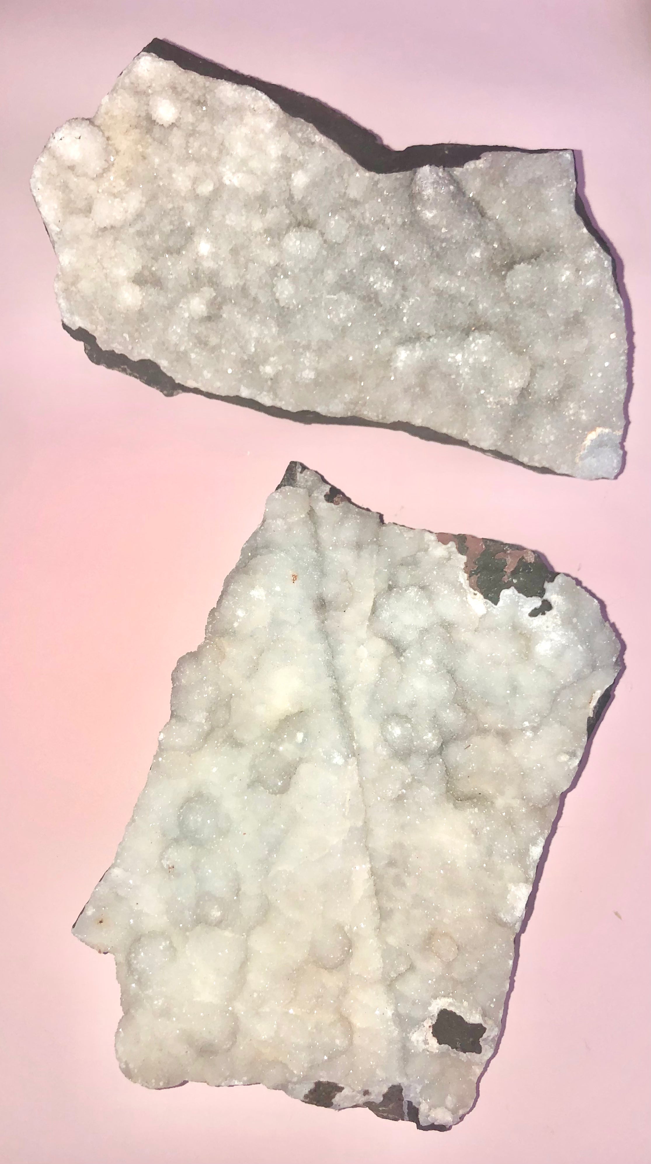 Zeolit apophyllit Klynge 𓂀 Hvis du arbejder med Healing, er denne sten et fantastisk redskab. beskytter mod energidrænene påvirkning, udvikler dine intuitive evner og hjælper dig til at træde ud af dit ego og lade energi flyde let ☾ Nr. 12 - 13
