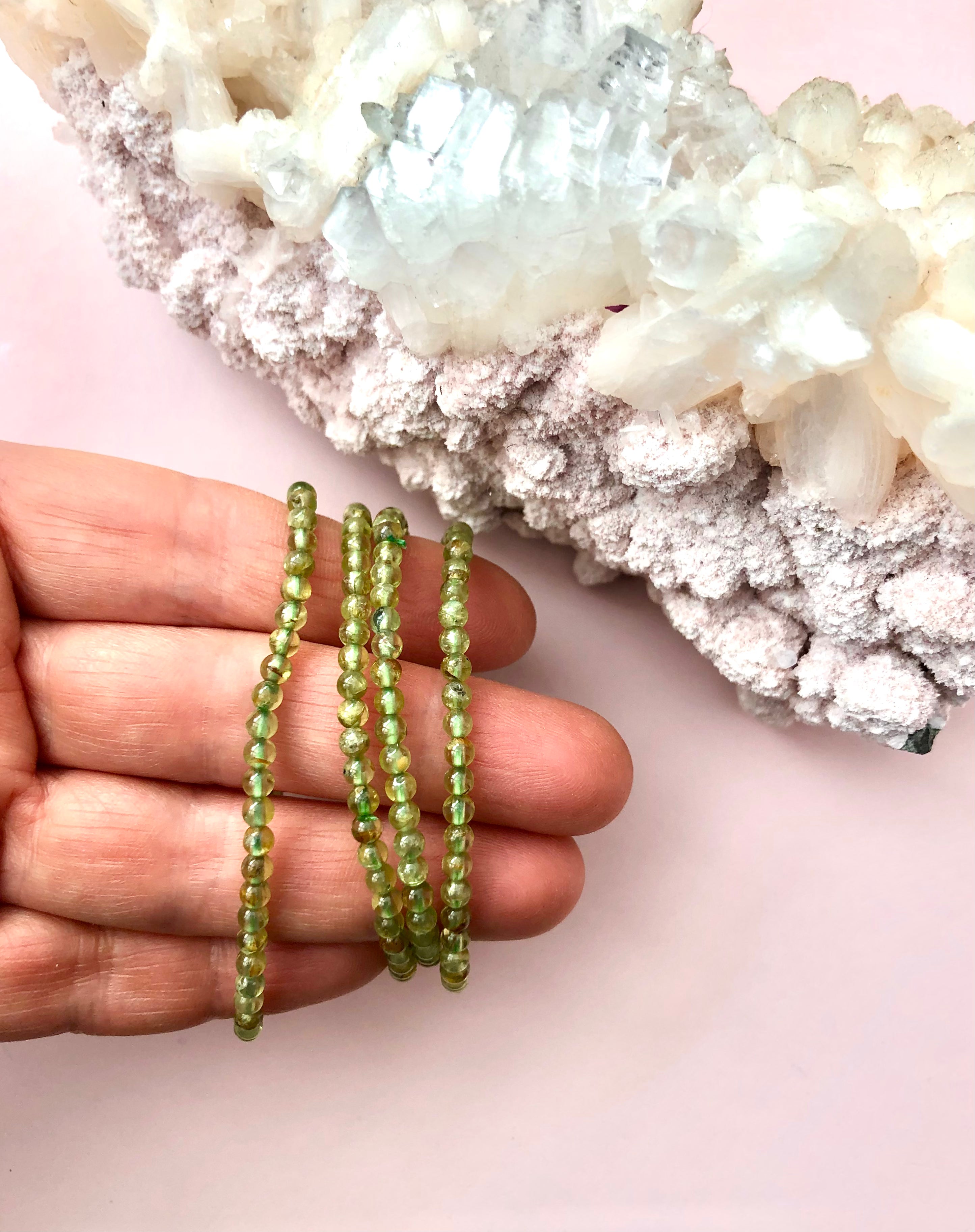 Peridot 𓂀 Armbånd ☾ 4mm