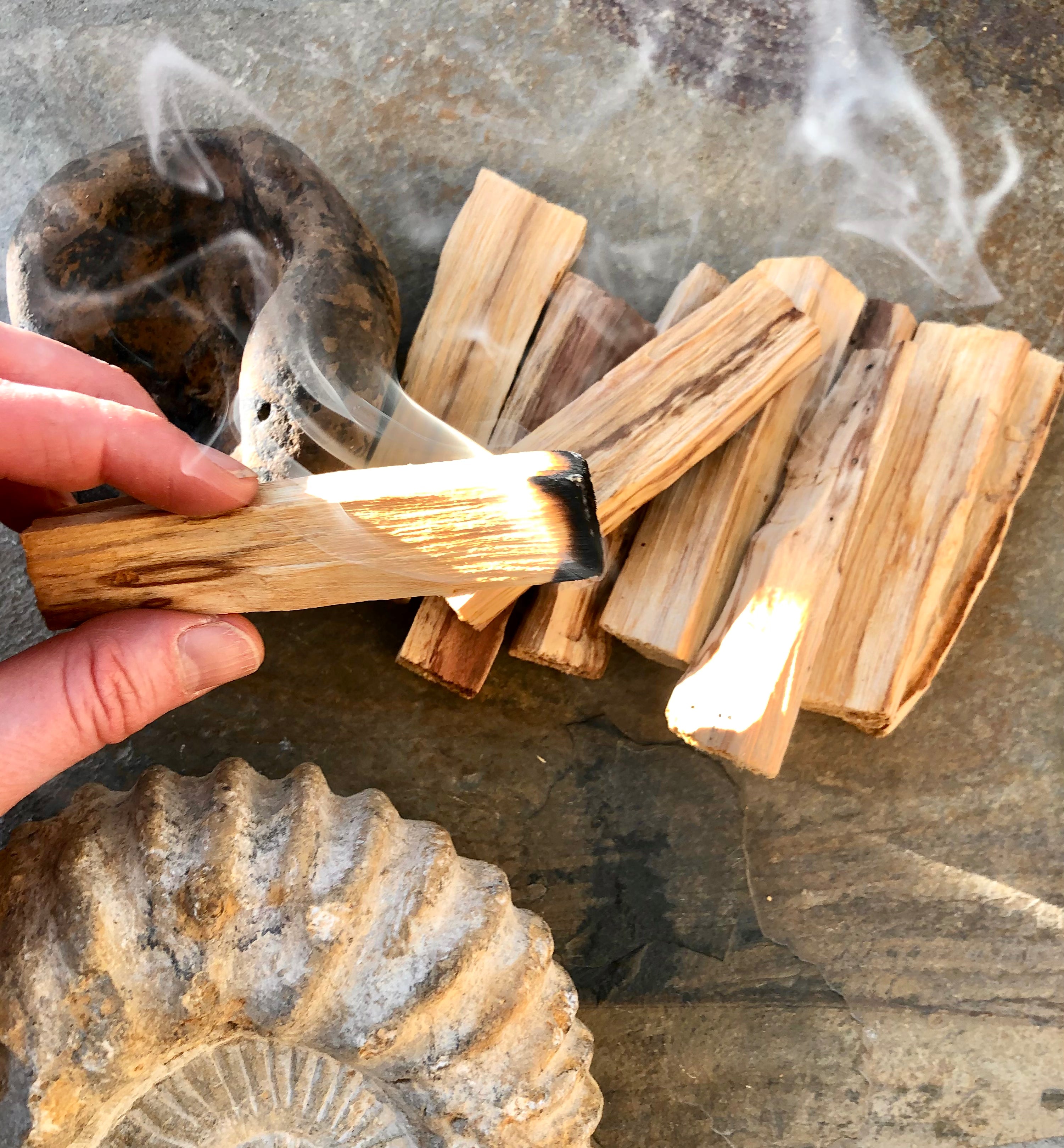 Stor Palo Santo Pind Månesøster Krystaller Røgelse Månesøsteren Månesøstrene Palosanto