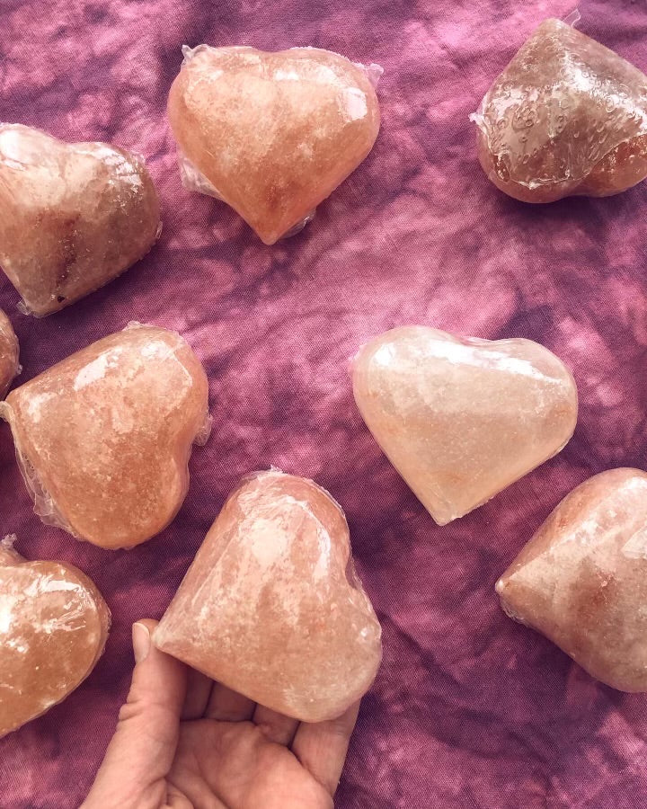 Himalaya Salt Hjerte Himalaya Salt Lampe Månesøster Maanesoester https://maanesoester.dk