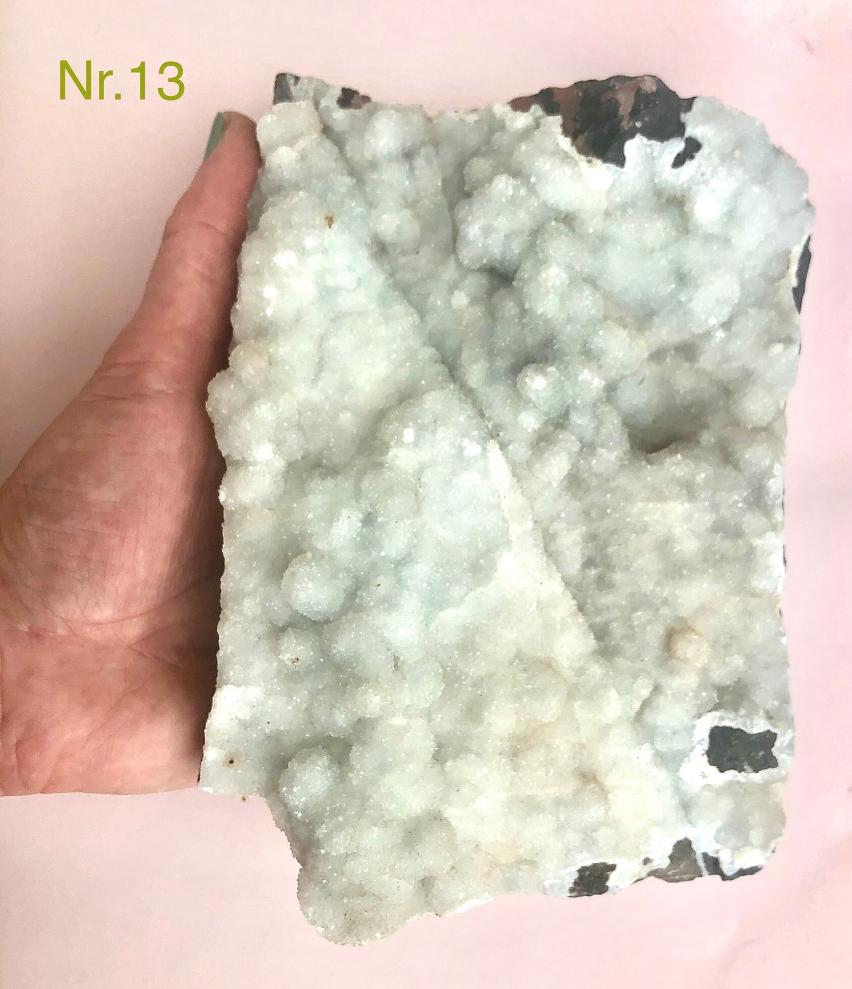 Zeolit apophyllit Klynge 𓂀 Hvis du arbejder med Healing, er denne sten et fantastisk redskab. beskytter mod energidrænene påvirkning, udvikler dine intuitive evner og hjælper dig til at træde ud af dit ego og lade energi flyde let ☾ Nr. 12 - 13